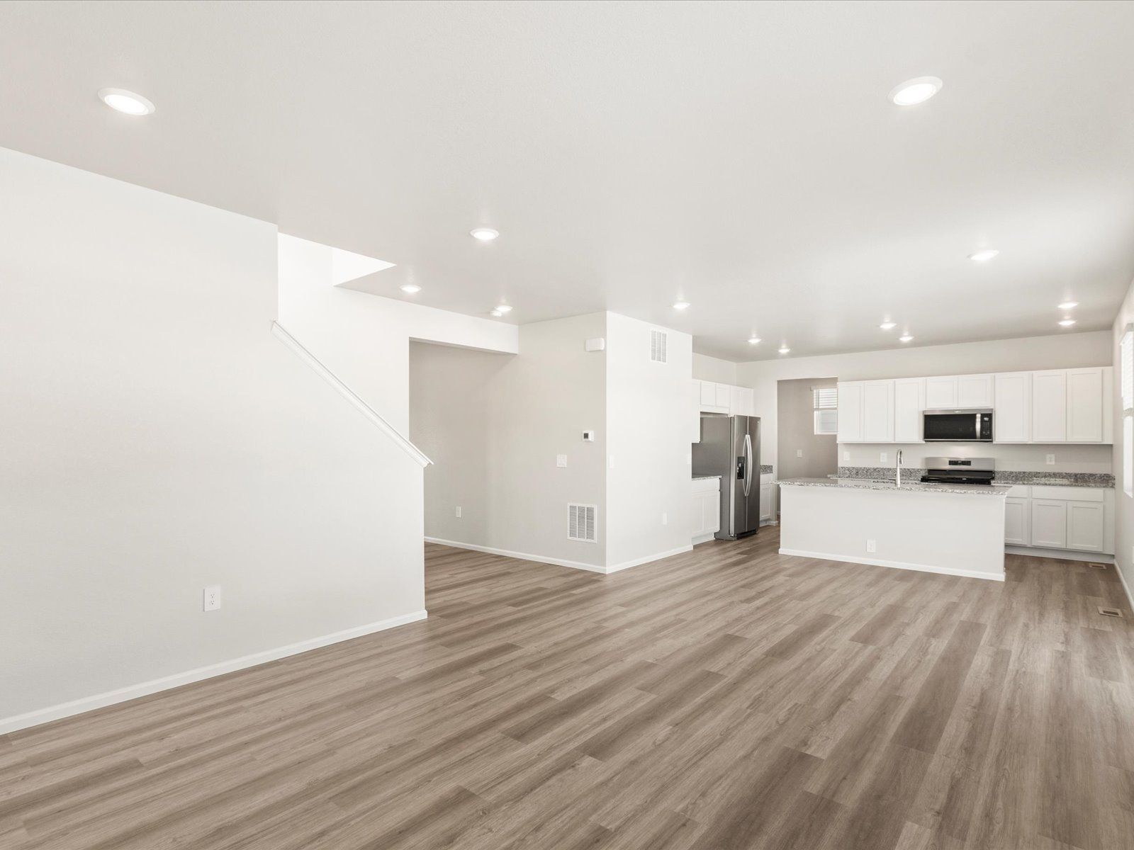 Living Area:Living Area