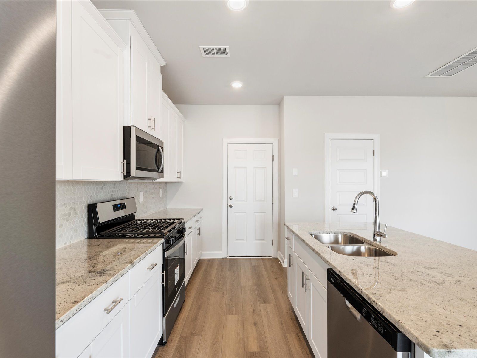 Welcome to the Dallas floorplan at Village White Pine.:Welcome to the Dallas floorplan at Village White Pine.