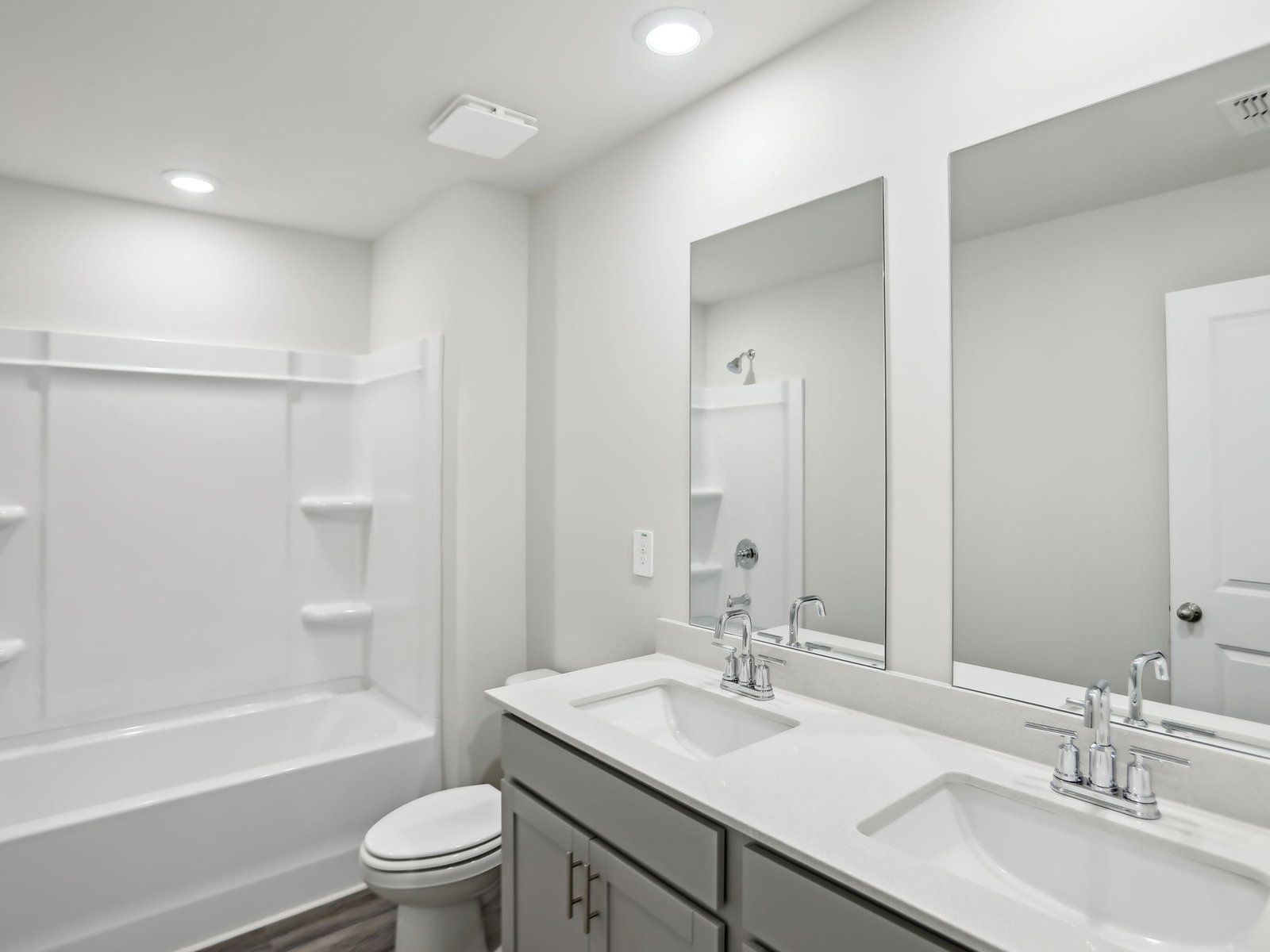 Secondary Bathroom:The Dakota floorplan with the Distinct Grey interior package.