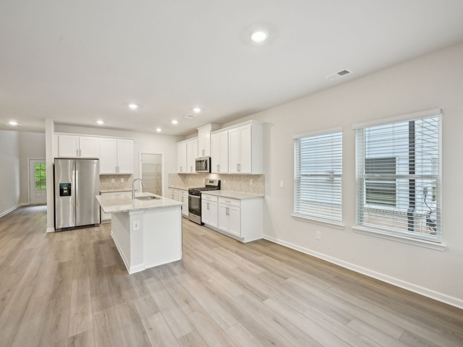 Kitchen:The Sherwood floorplan with the Elemental White interior package.