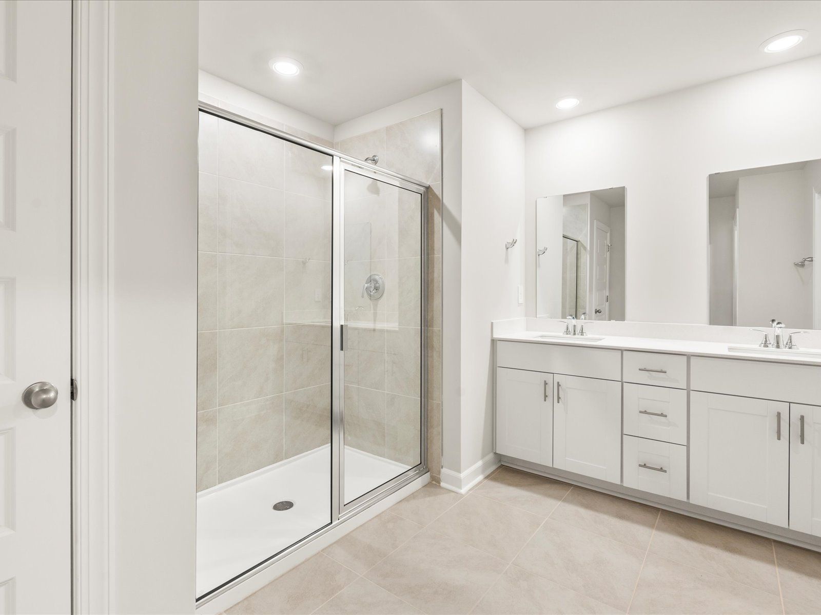 Welcome to the Roswell floorplan at Brayfield Manor - Heritage Collection.:Primary Bathroom