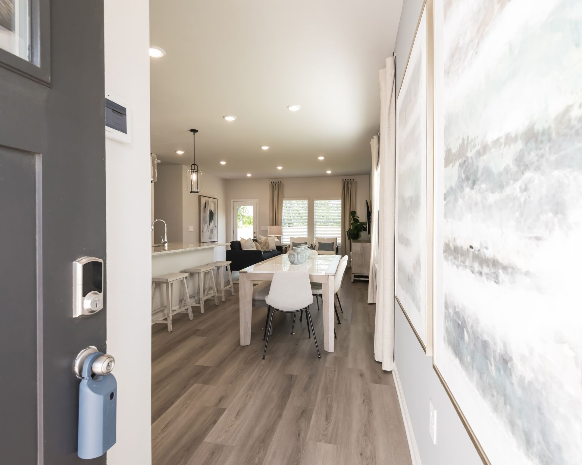 Welcome to the Oakland floorplan modeled at Avalon.