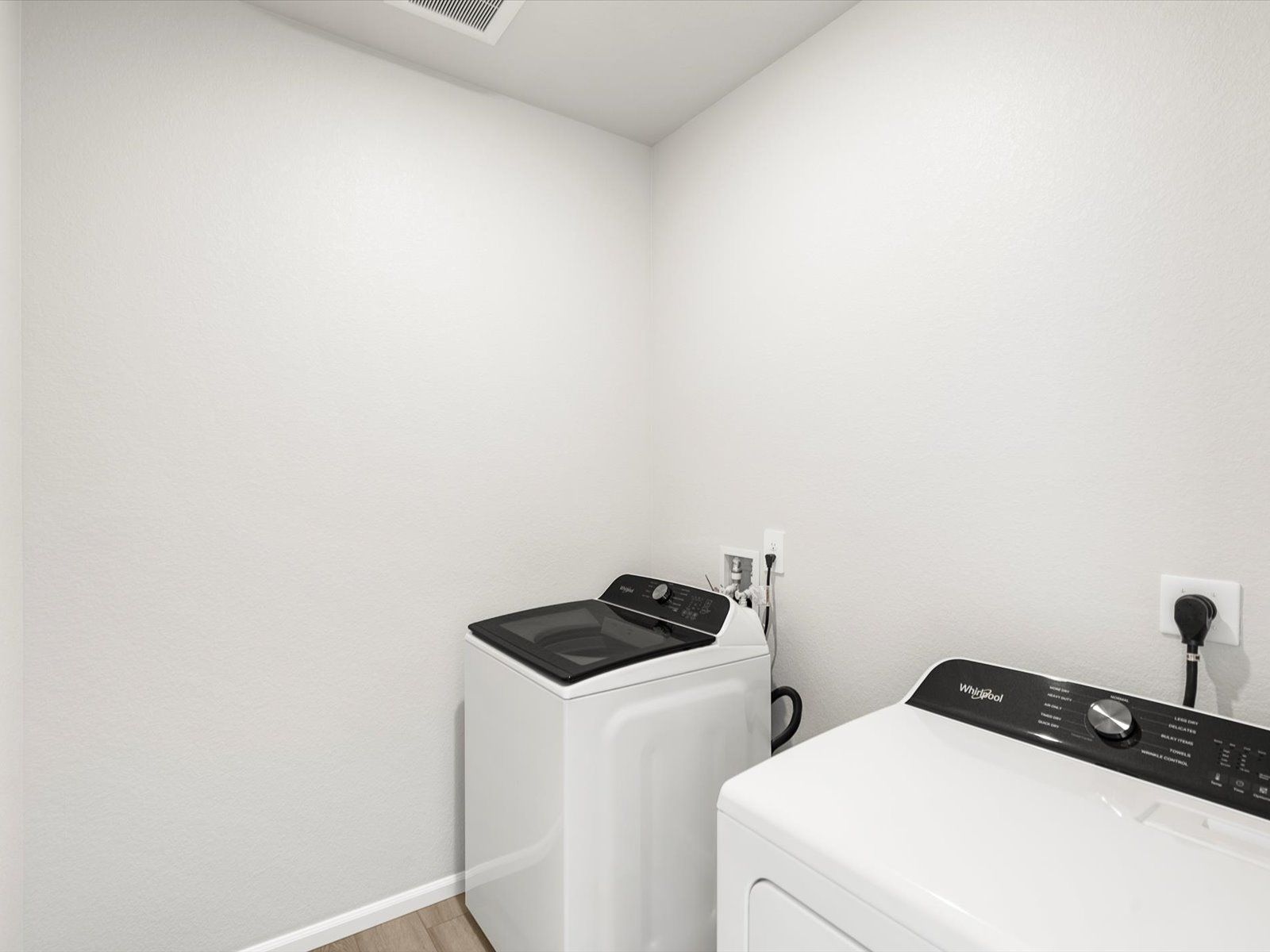 Laundry:Welcome to the Fraser floorplan.