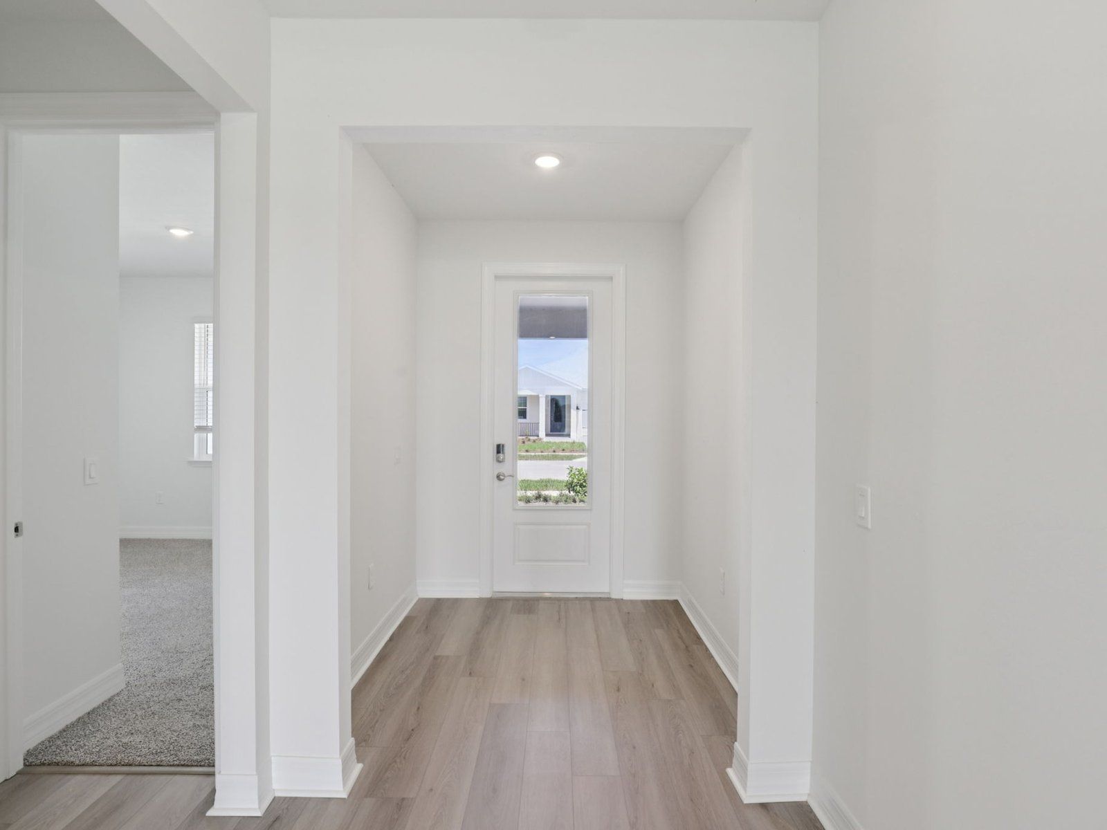 The Willet floorplan at 44513 Frontier Dr:Foyer