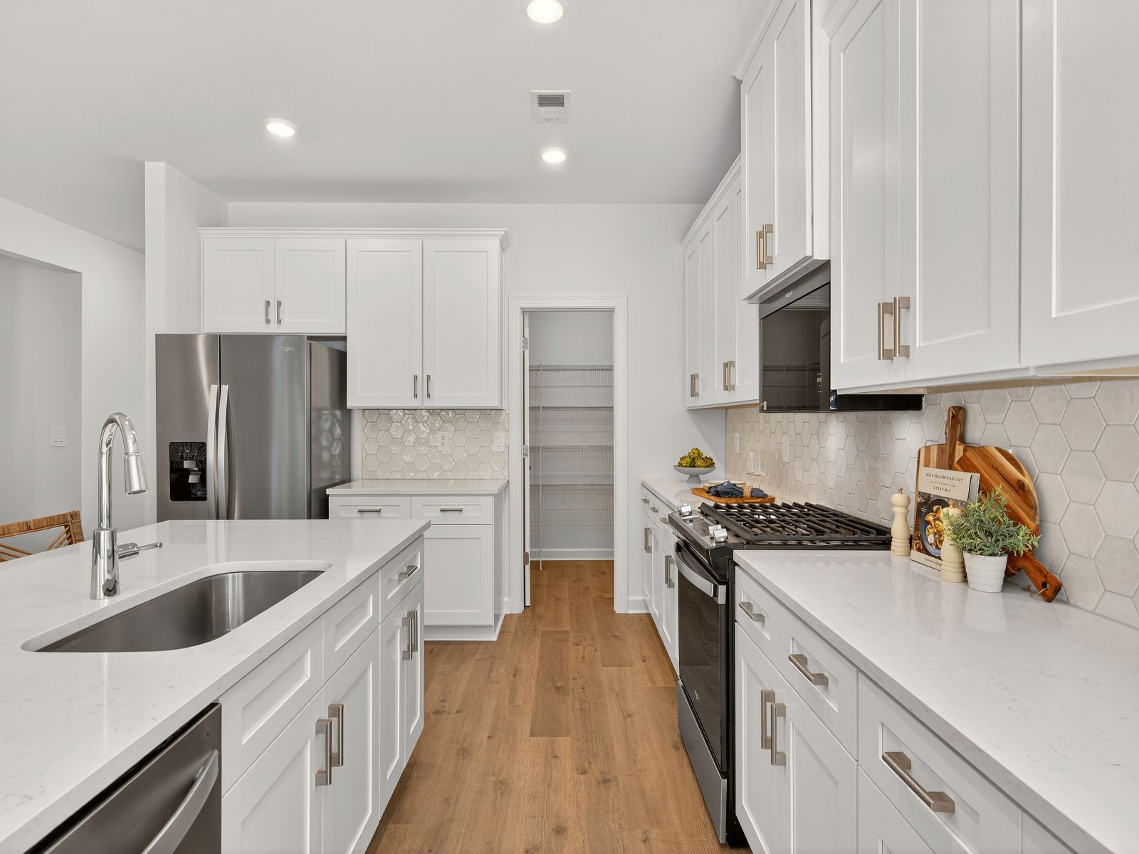 Kitchen:Kitchen in the Sherwood floorplan at a Meritage Homes community in Charlotte, NC.