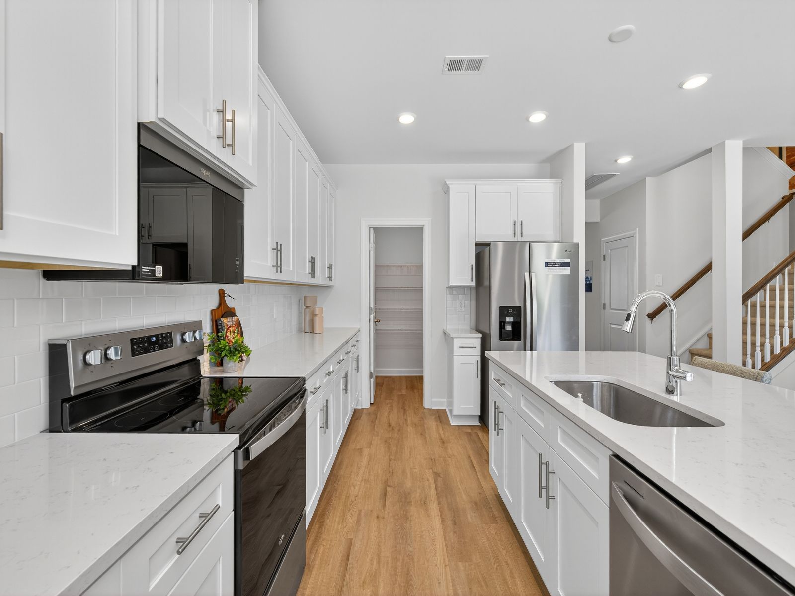 Kitchen:With countless kitchen cabinets, you'll always have room for your cooking essentials.