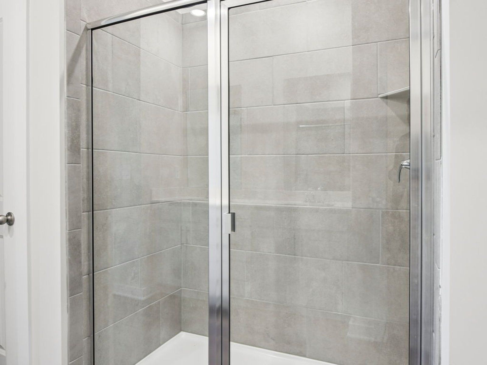 Primary Bathroom:Representative image of the Cottonwood floorplan at a Meritage Homes community in Nashville, TN.