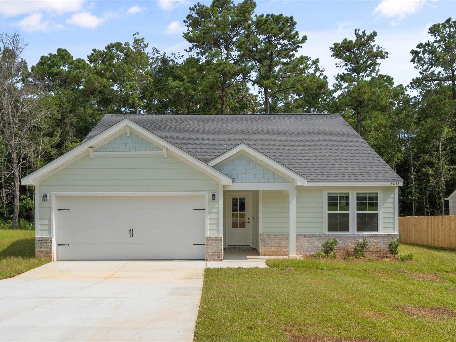 Exterior Elevation of the Kai floorplan at a Meritage Homes community in Biloxi, MS.:Exterior Elevation