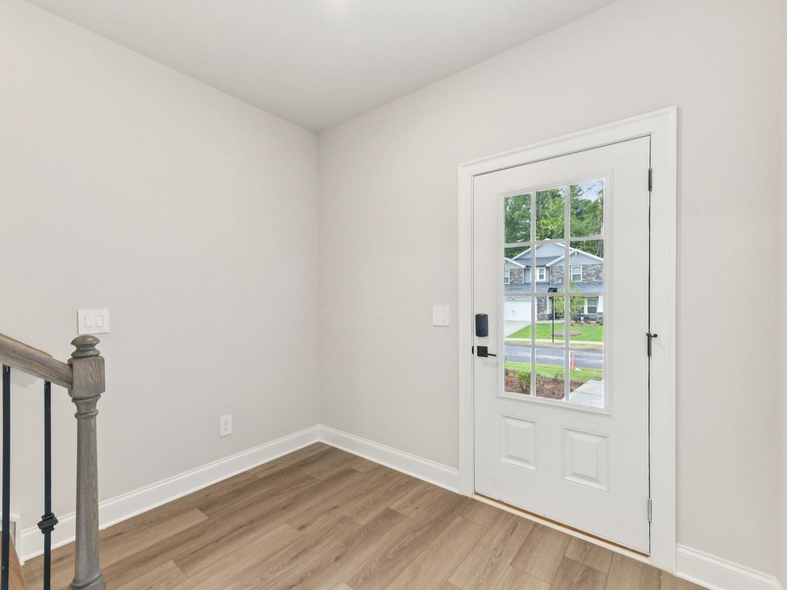 Entry:The Ashland floorplan with the Upscale Rustic Linen interior package.