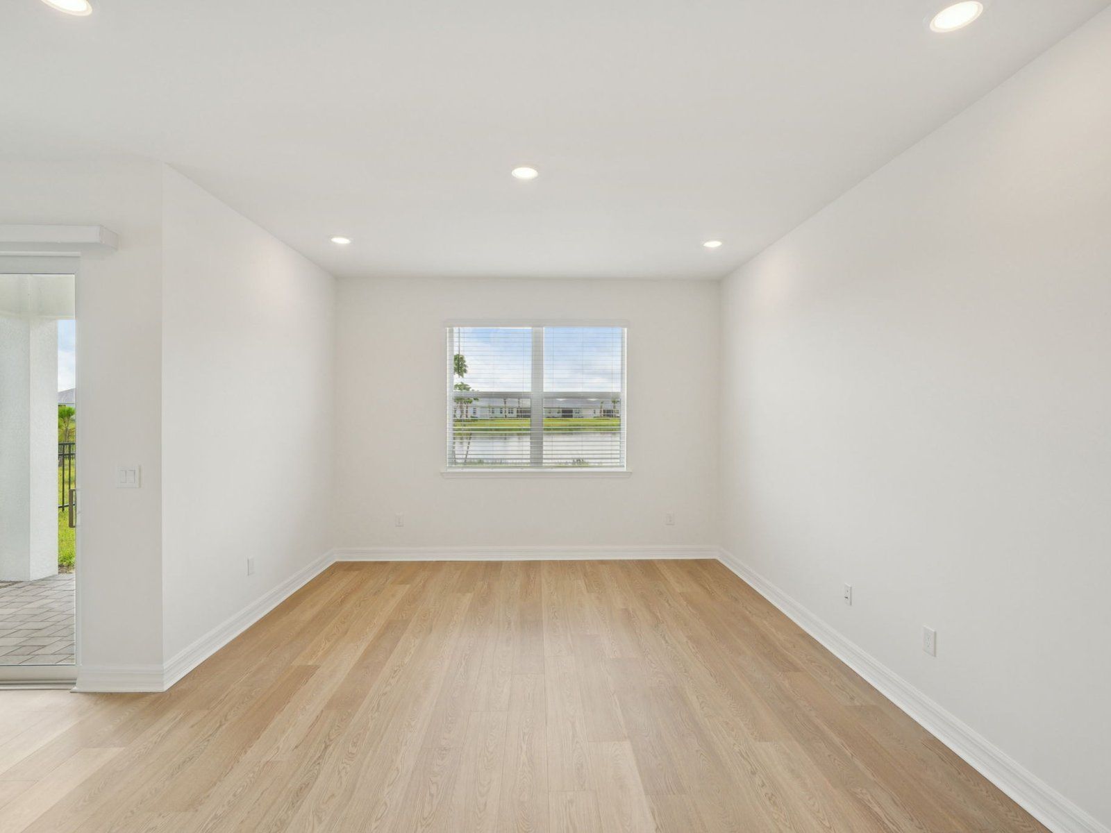 The Dove floorplan at 44355 Frontier Dr:Great room