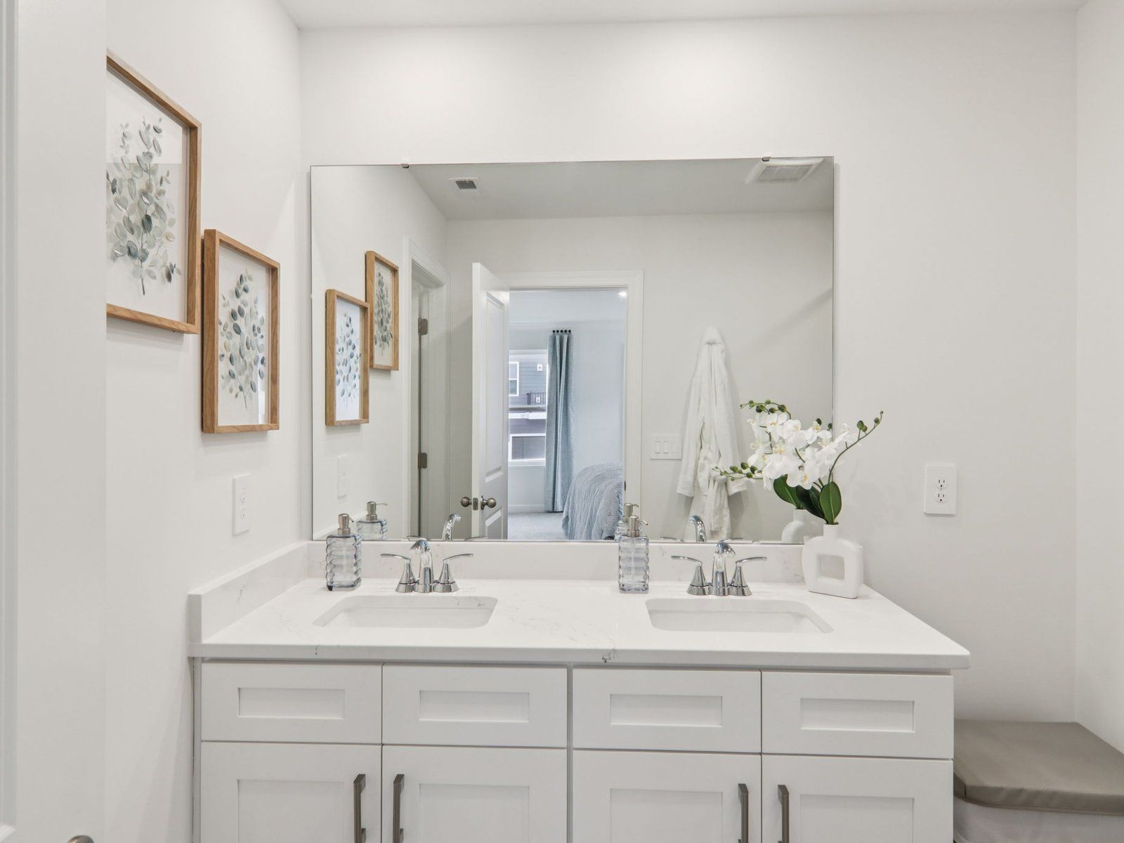 Primary Bathroom:Primary Bathroom