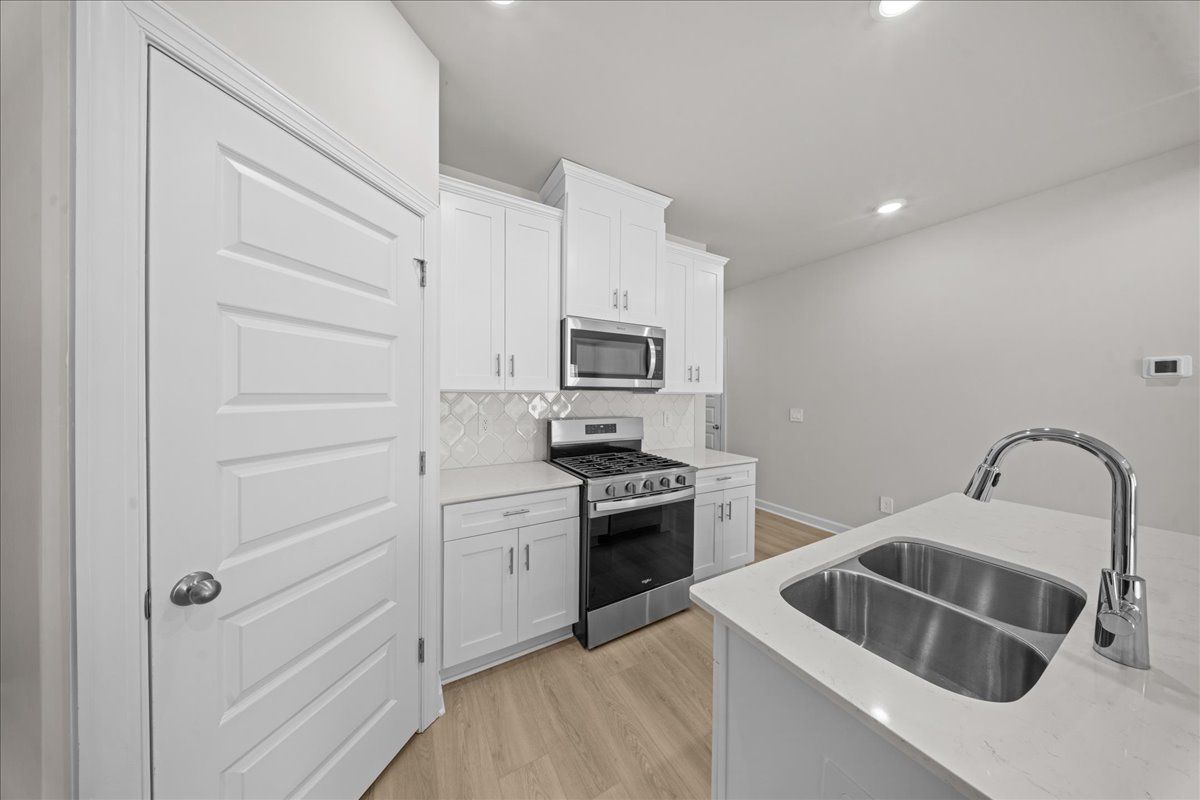 Welcome to the Amber floorplan at Northbrook Village Townes.:Kitchen