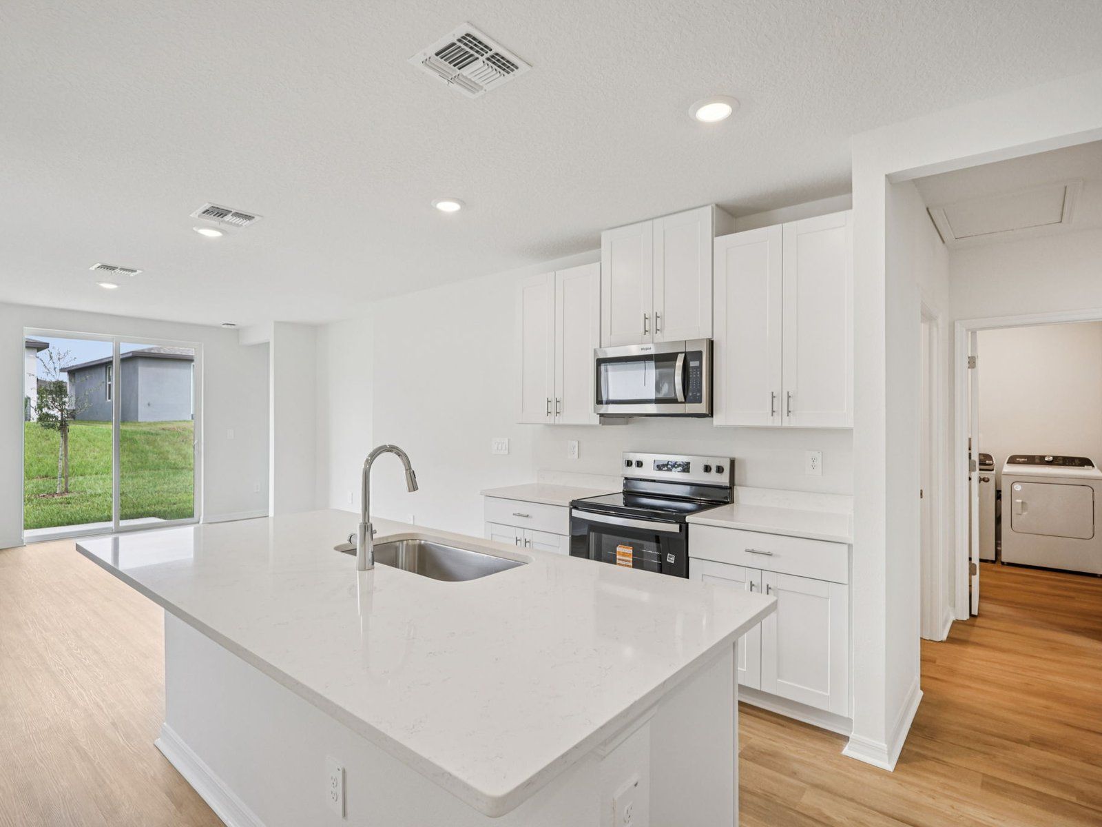 The Denali Floorplan Kitchen at 3669 Moscato Dr.:11-custom-Tampa - Benton Hills - 3669 Moscato Dr Brooksveille FL 34602 - 011.jpg