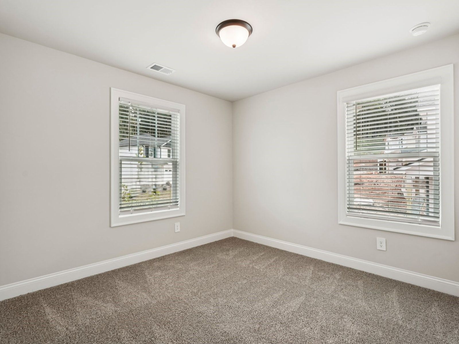 The Dallas Basement floorplan with the Upscale Rustic Linen interior package.:Secondary Bedroom