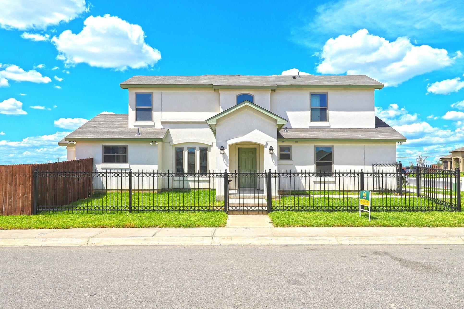 M G Builders,78041