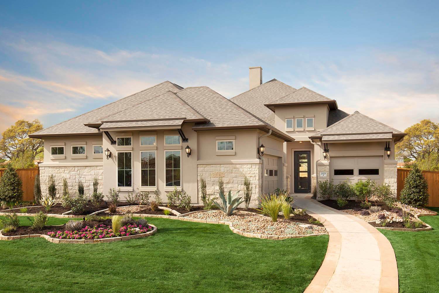 Front Elevation - The Burkett (2711 Plan)