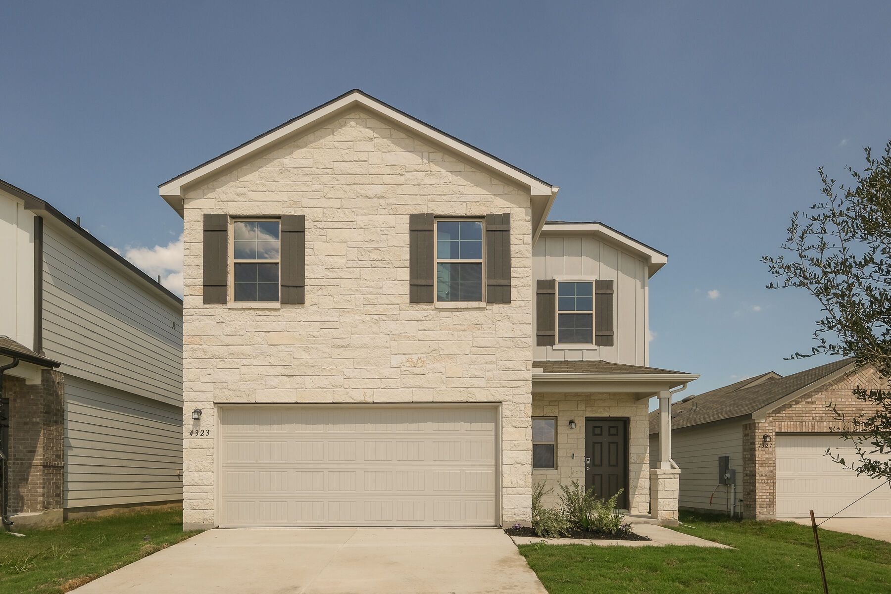 Front Exterior:Front Exterior