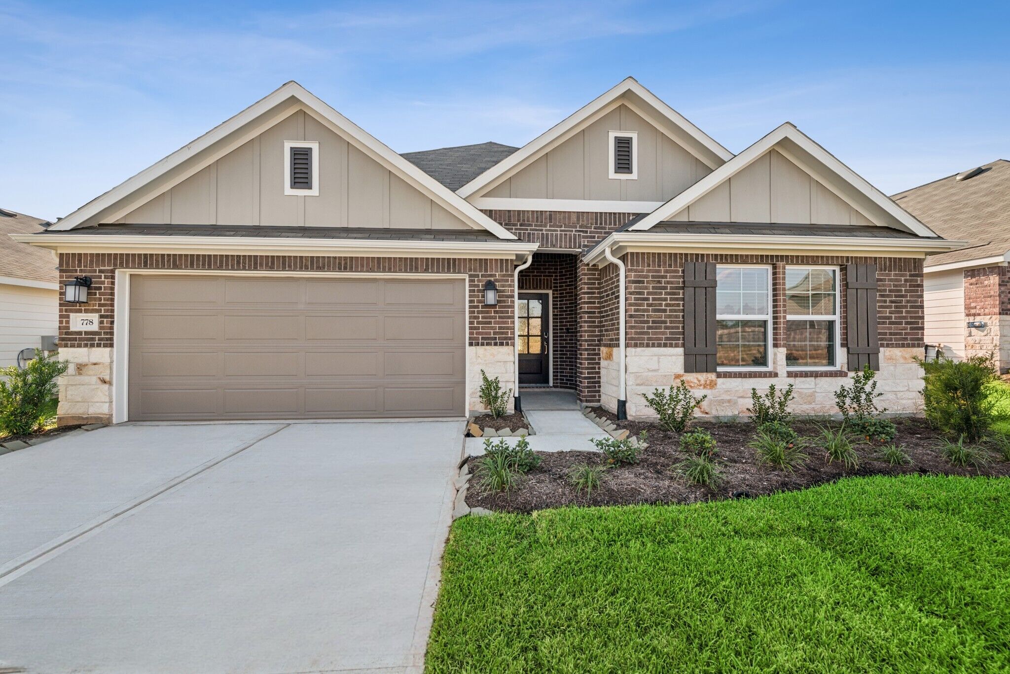 Front Exterior:Front Exterior