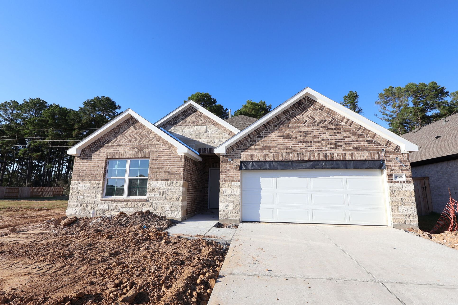 Front Exterior:Front Exterior