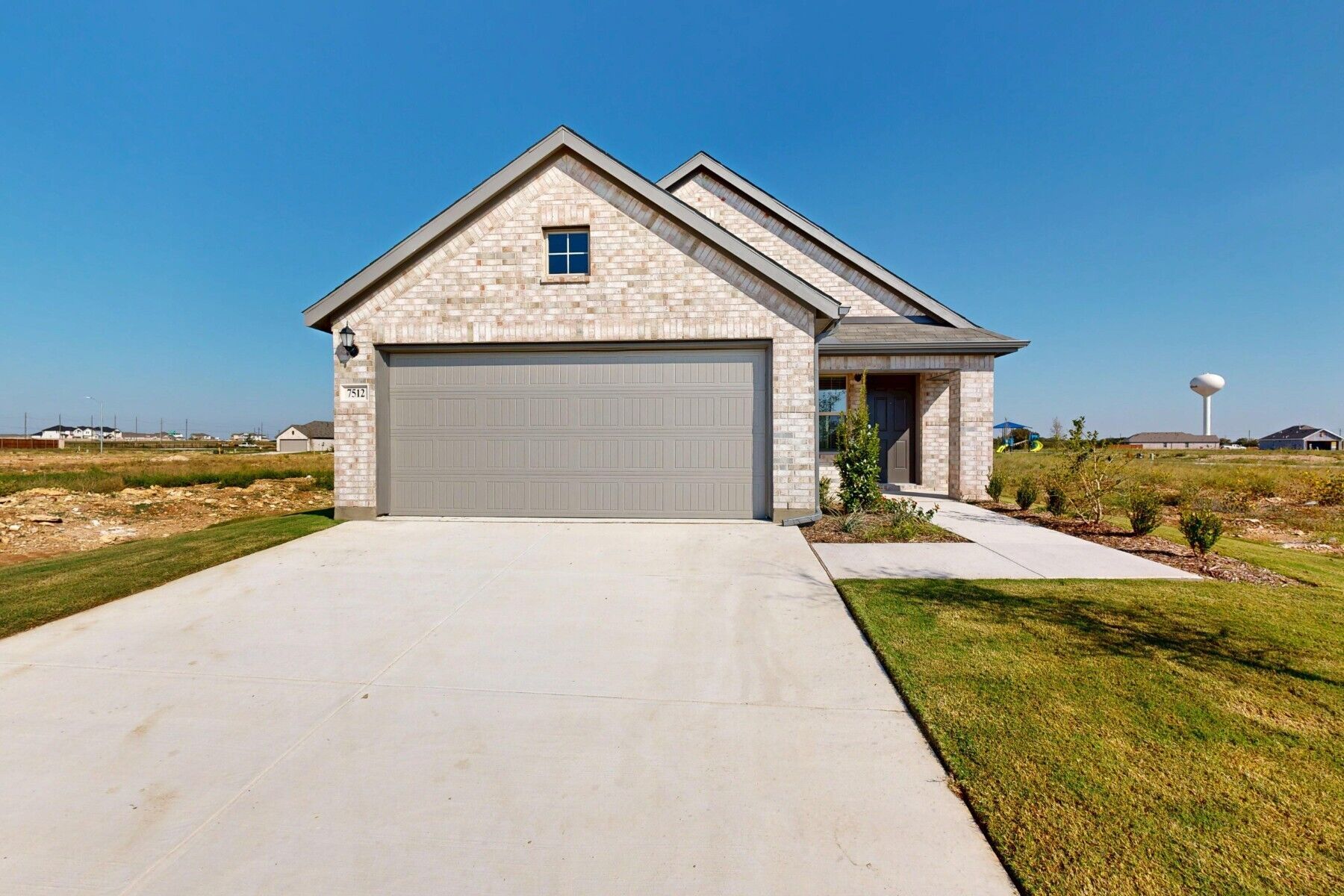 Front Exterior:Front Exterior