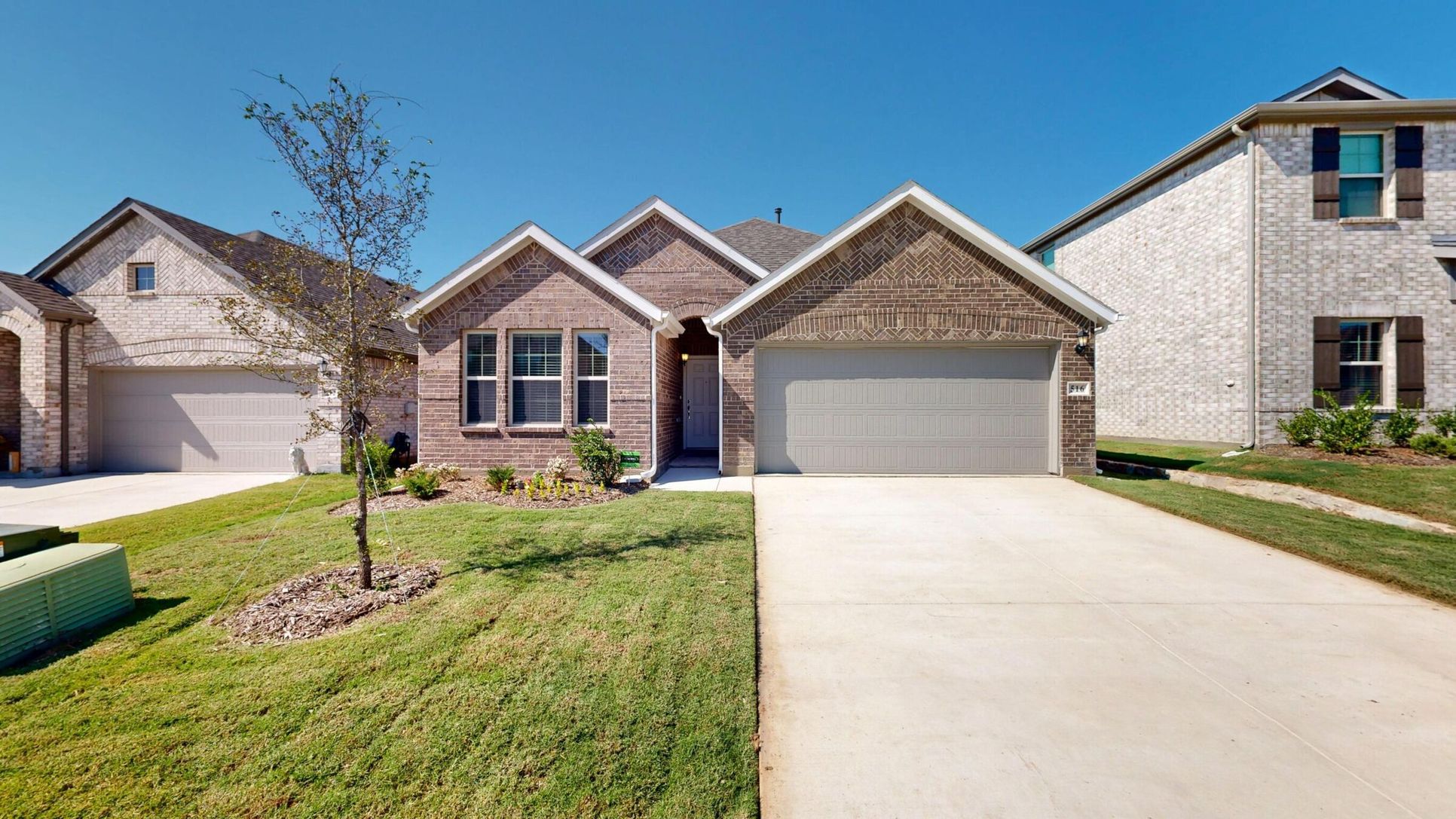 Front Exterior:Front Exterior
