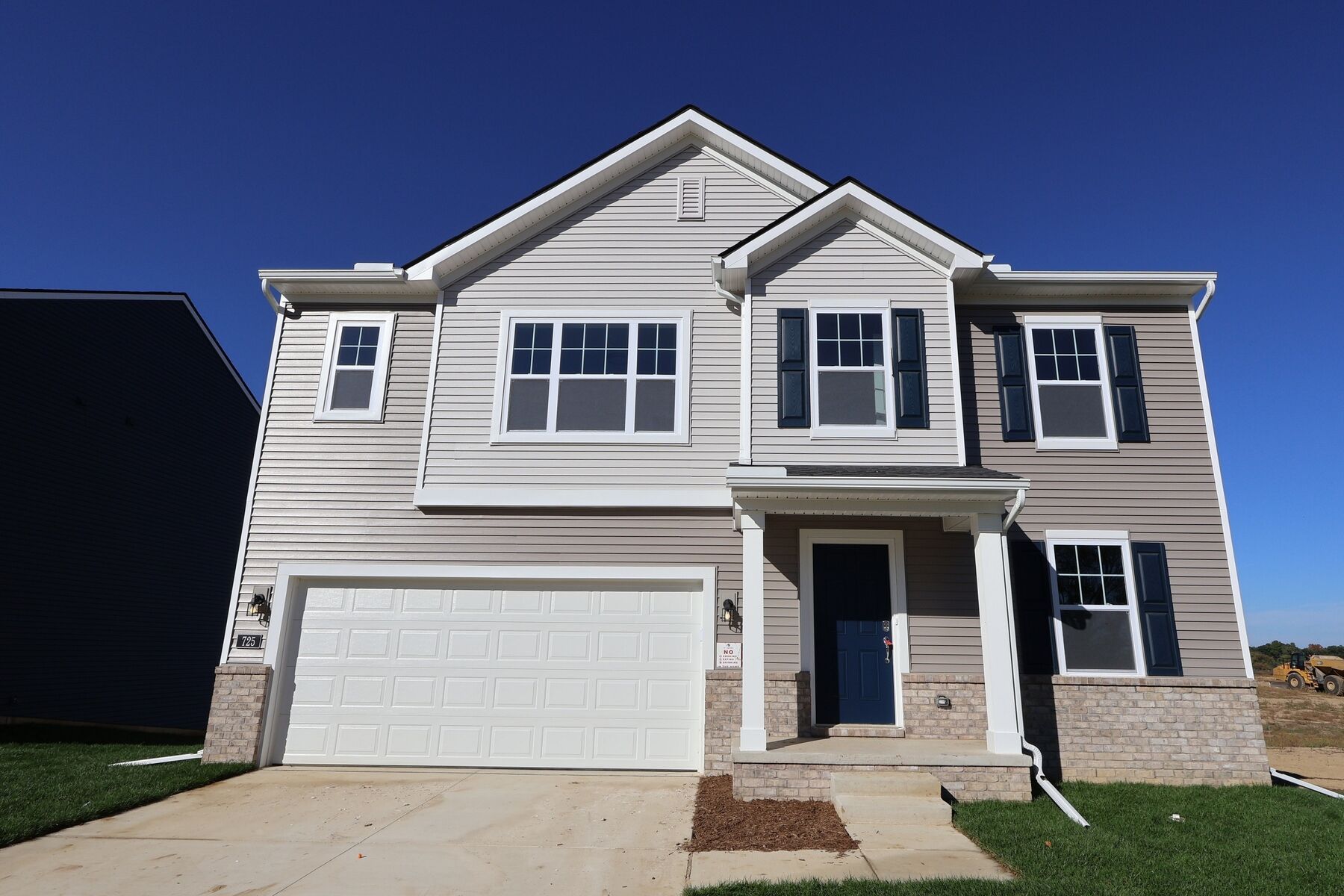 Front Exterior:Front Exterior