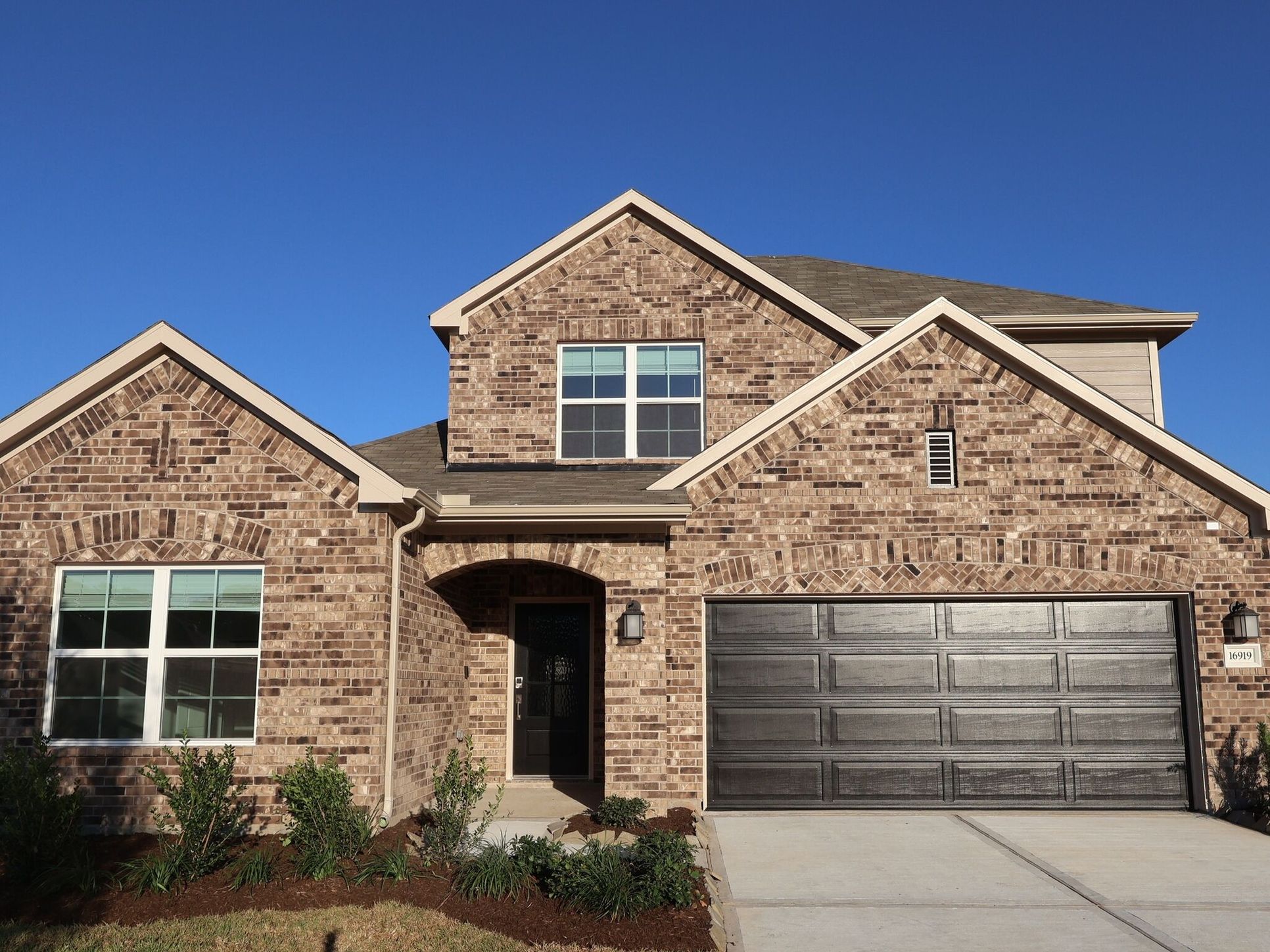 Front Exterior:Front Exterior