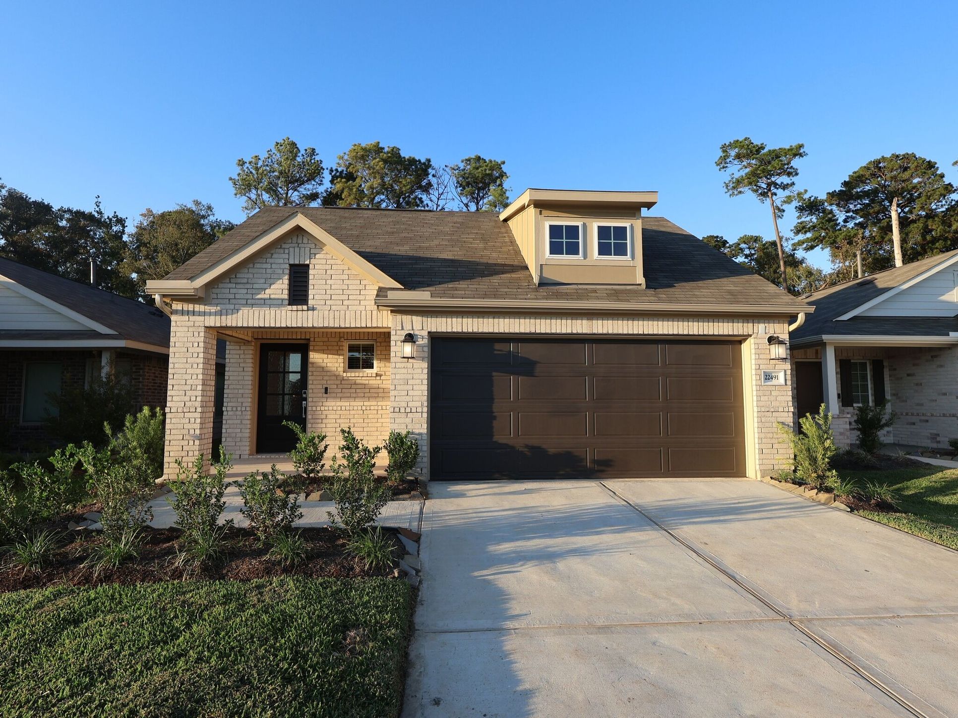Front Exterior:Front Exterior