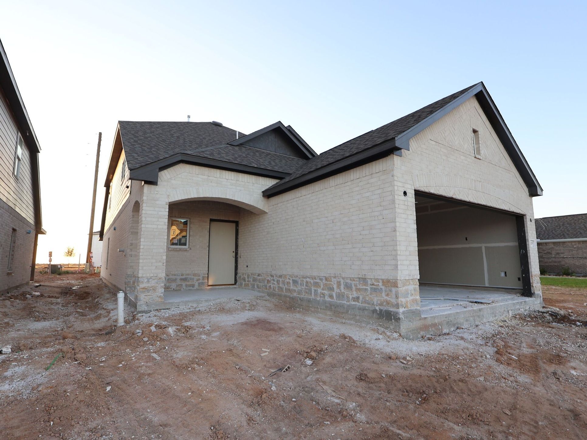 Side Exterior:Side Exterior