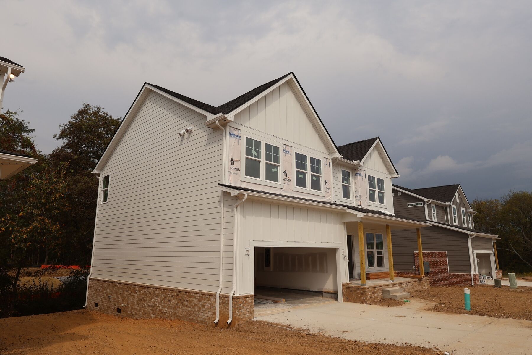 Side Exterior:Side Exterior