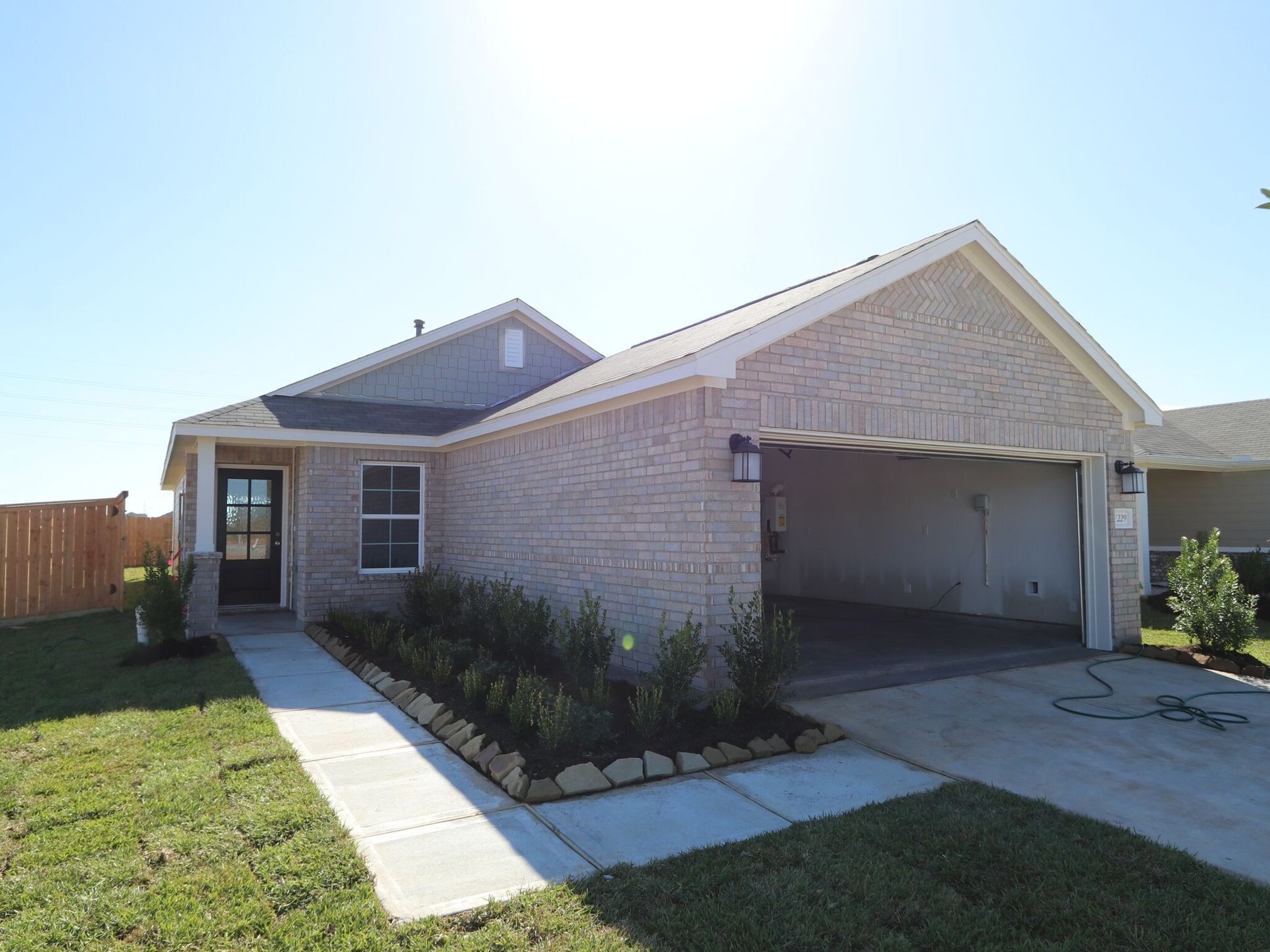 Side Exterior:Side Exterior