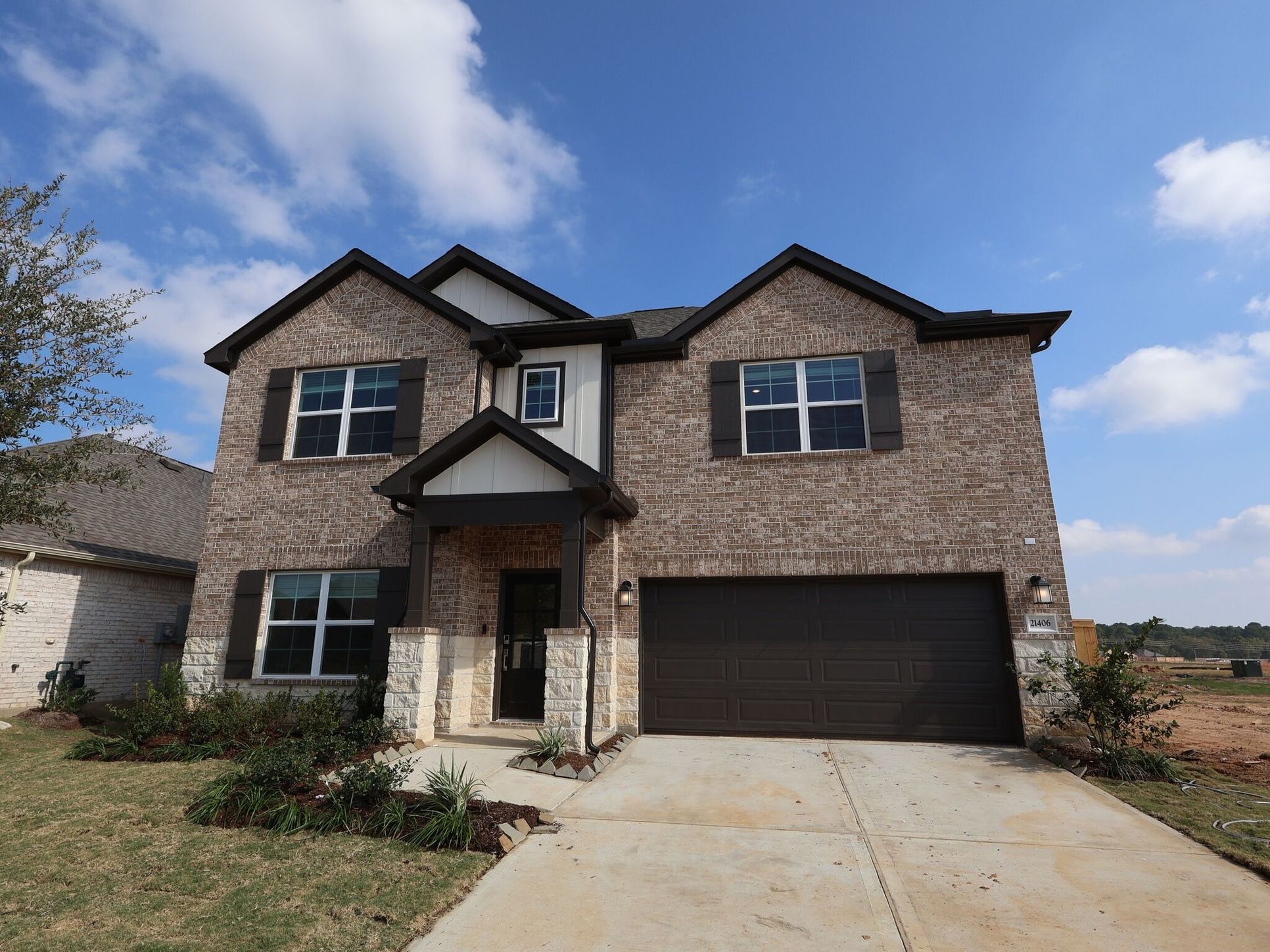 Front Exterior:Front Exterior