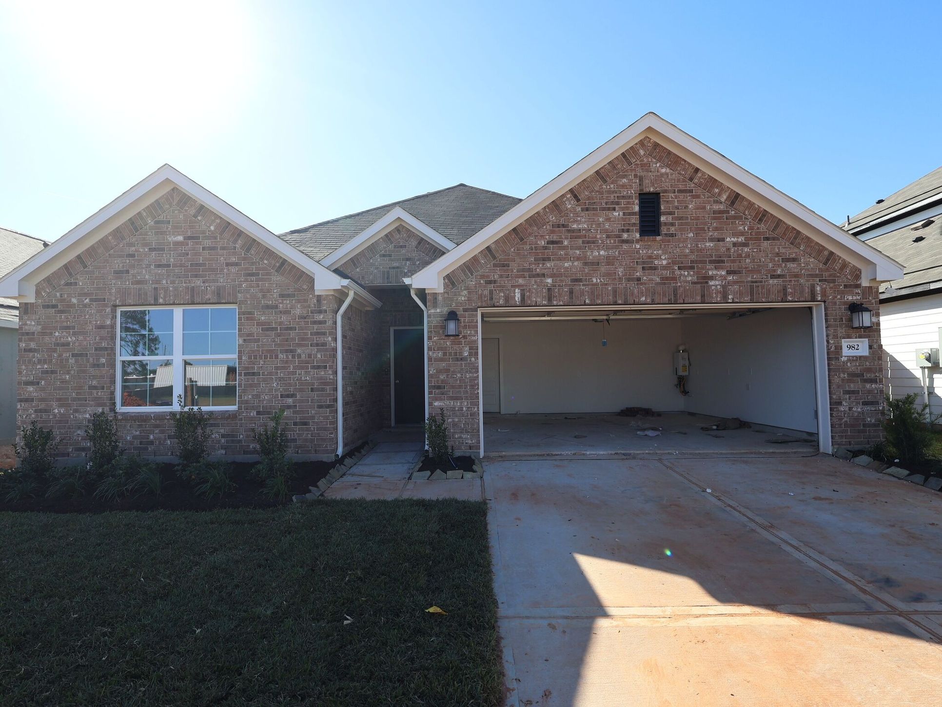 Front Exterior:Front Exterior