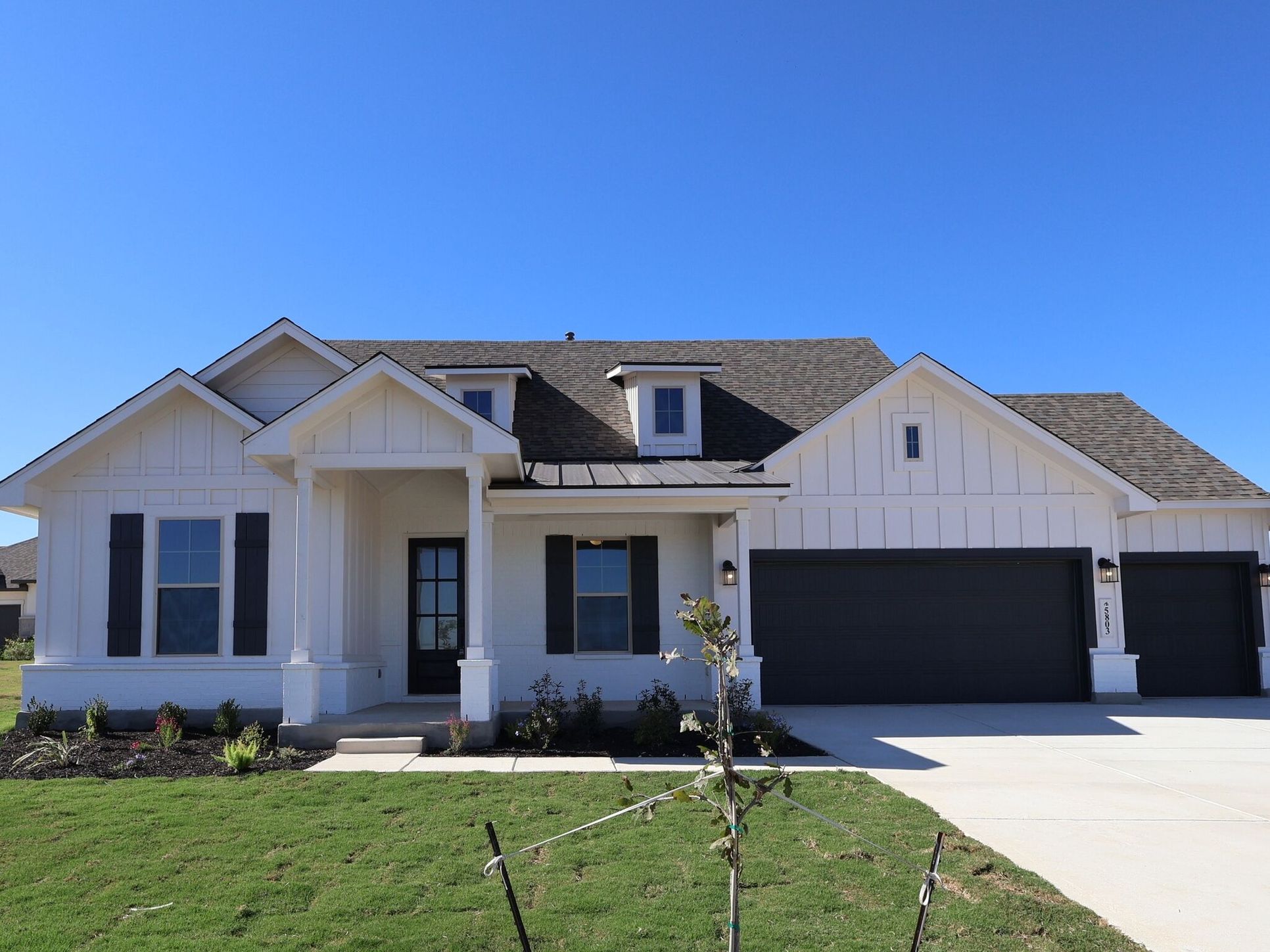 Front Exterior:Front Exterior