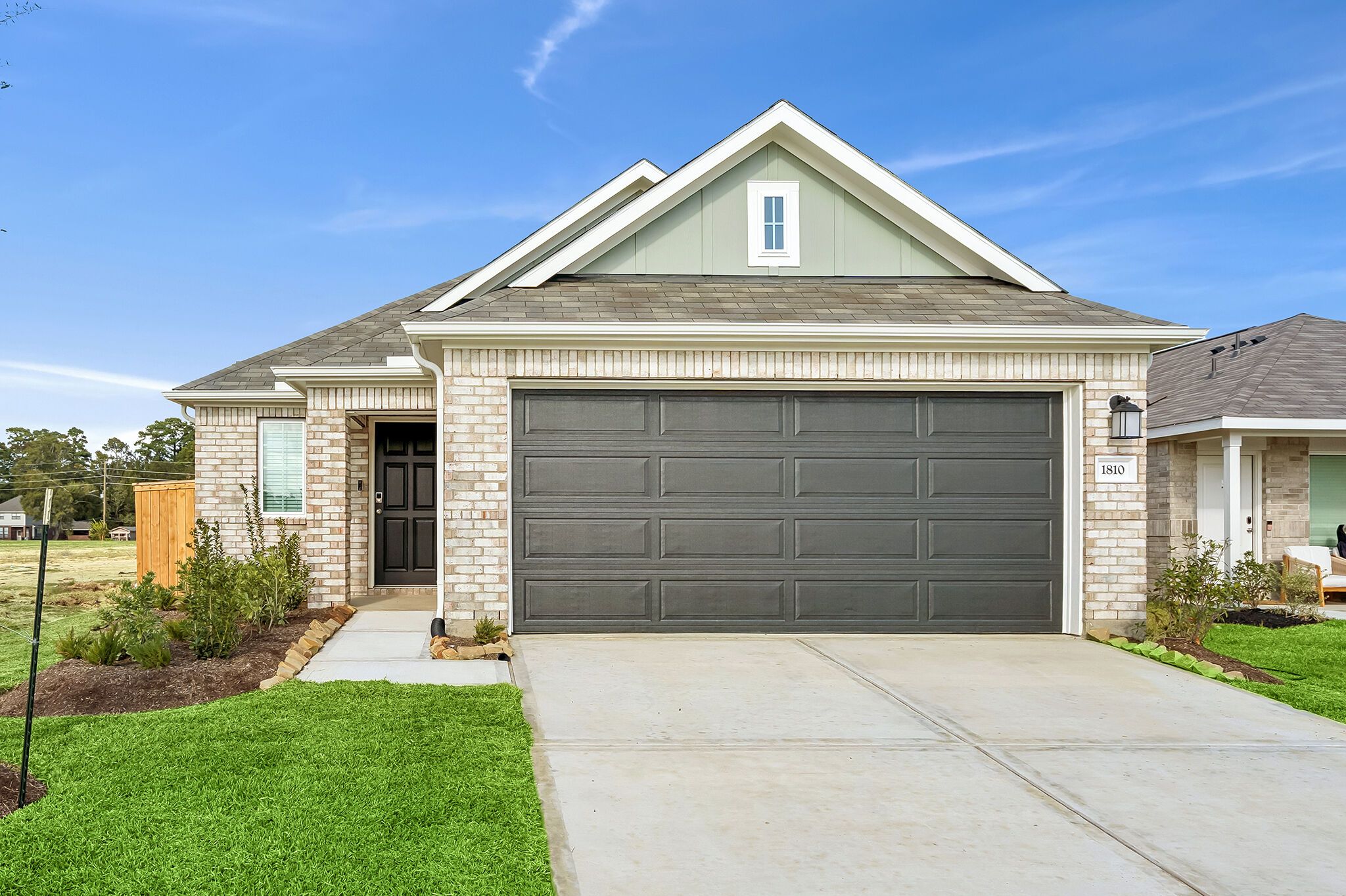 Front Exterior:Front Exterior