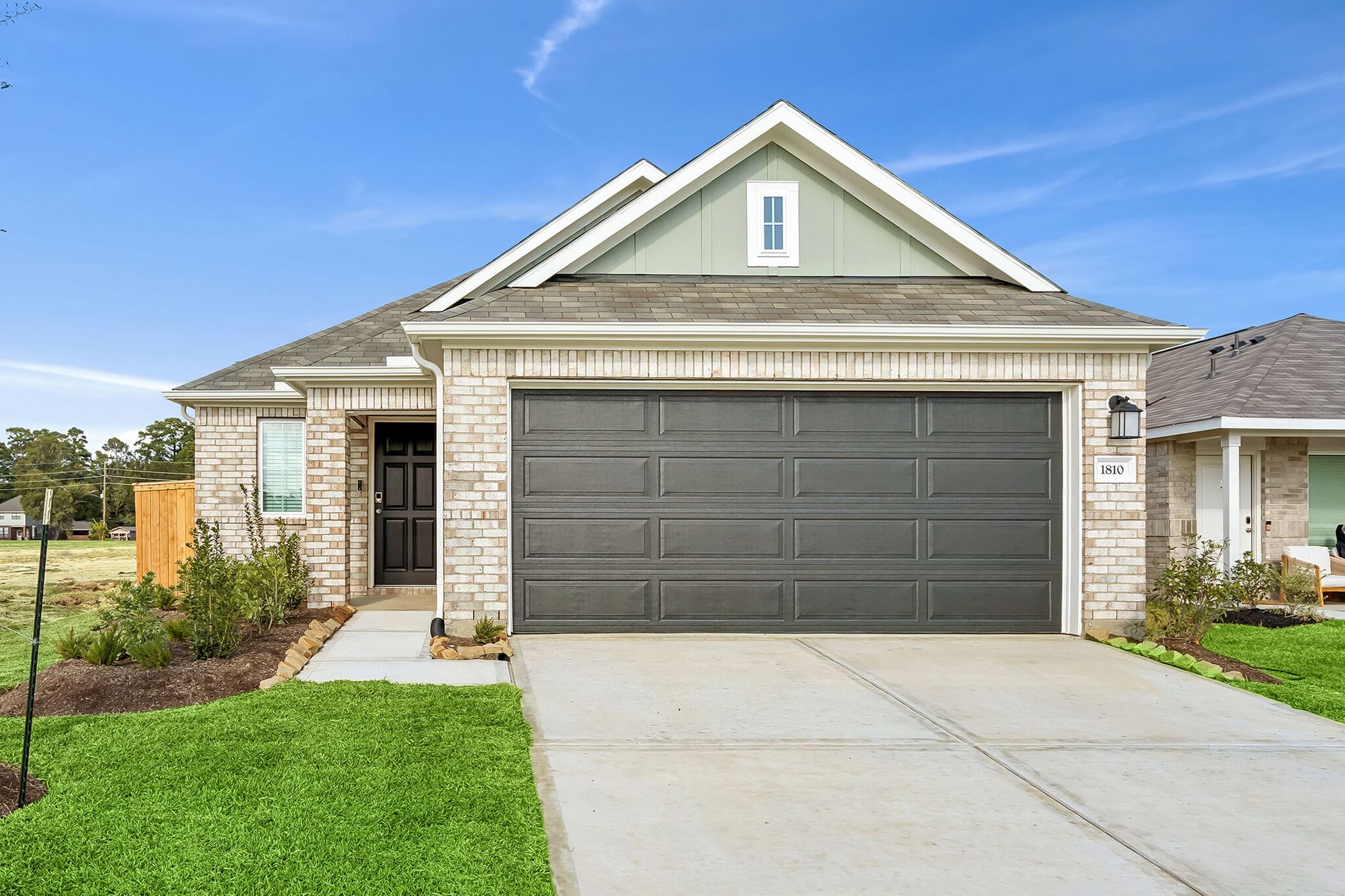 Front Exterior:Front Exterior