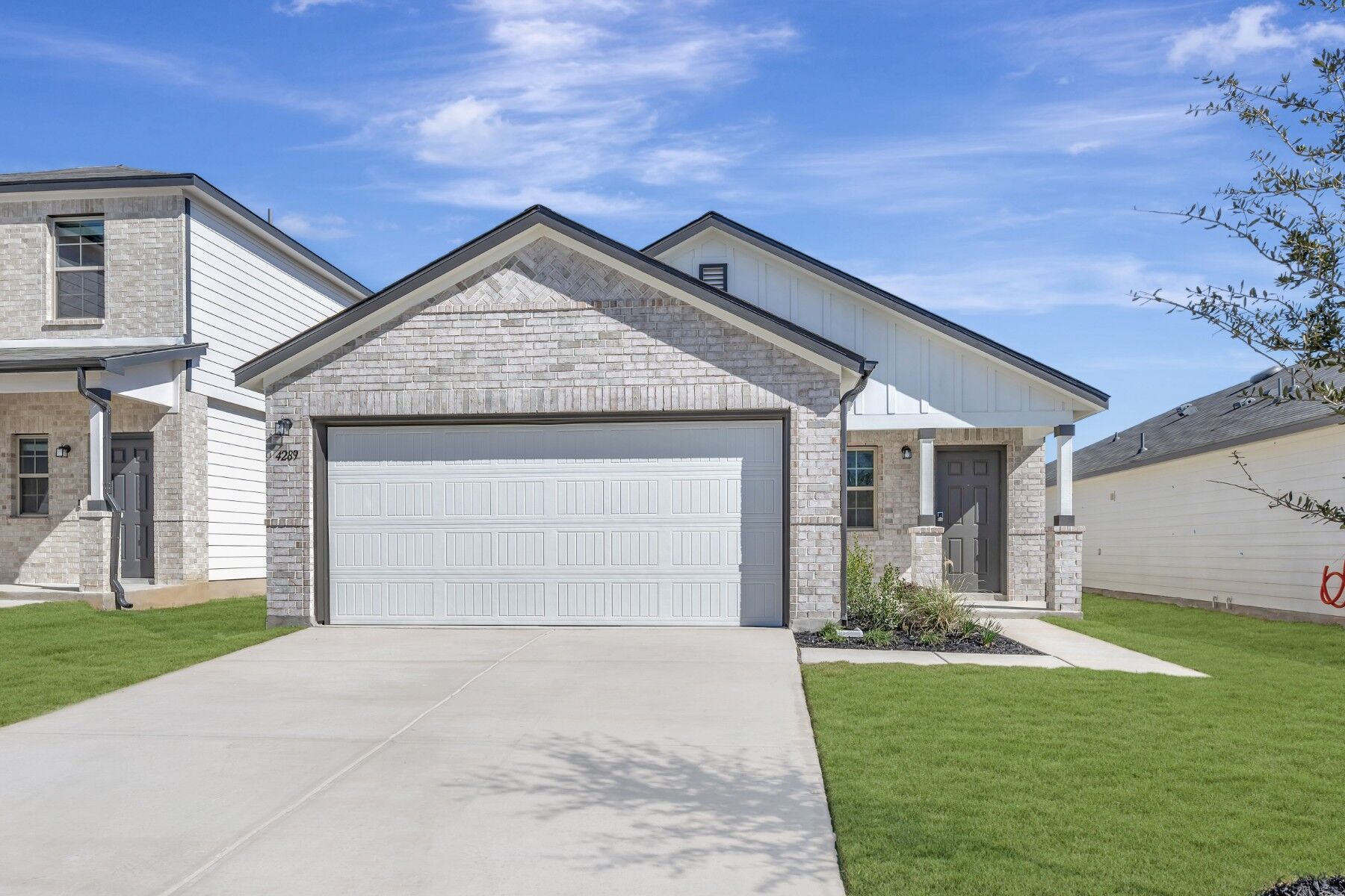 Front Exterior:Front Exterior