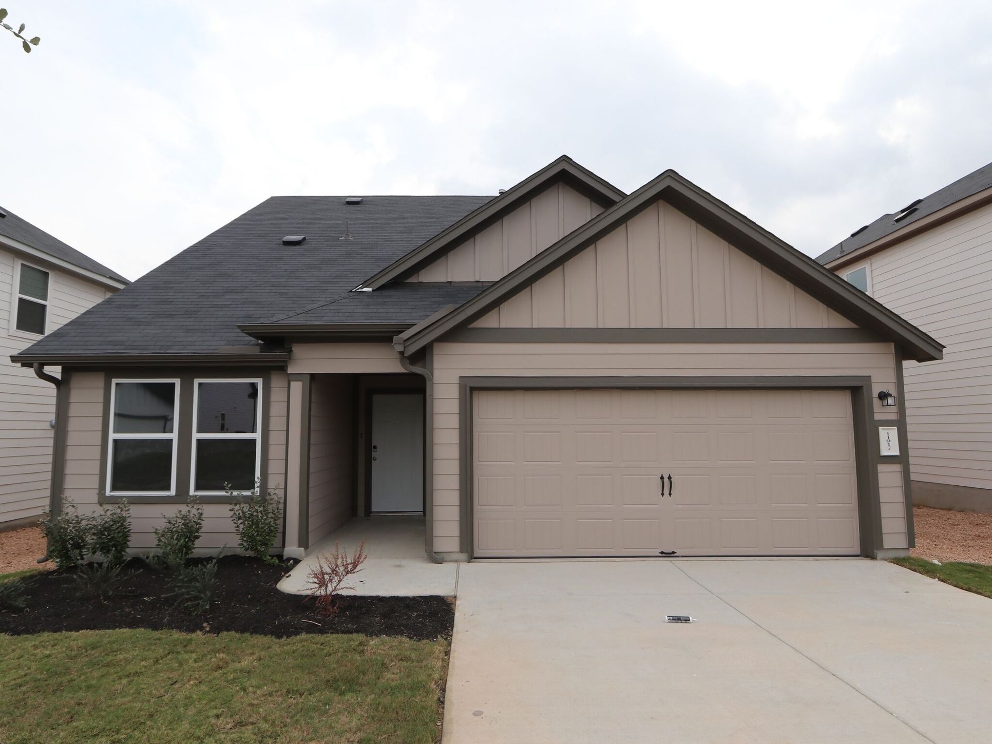 Front Exterior:Front Exterior