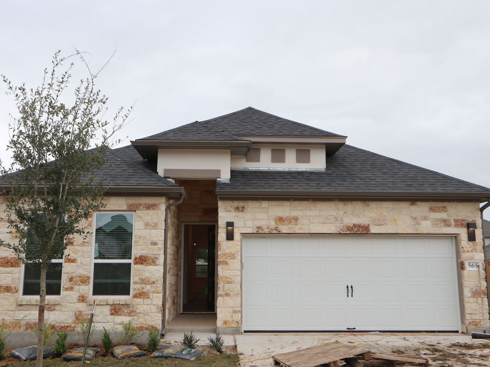 Front Exterior:Front Exterior