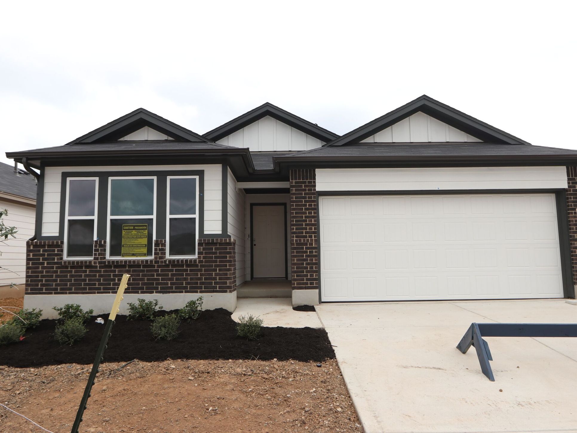 Front Exterior:Front Exterior