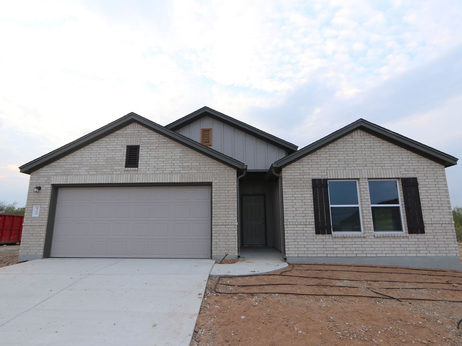 Front Exterior:Front Exterior