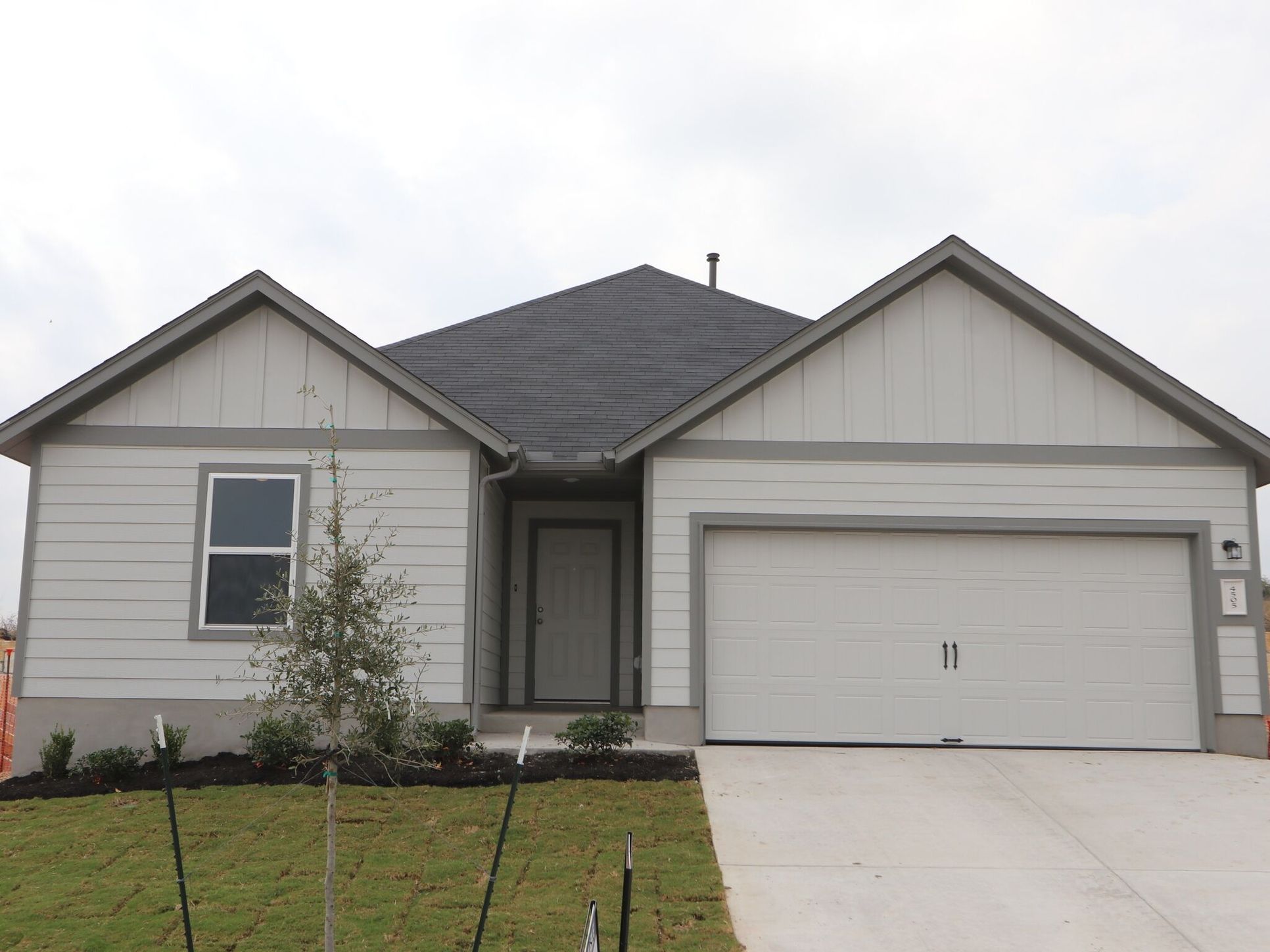 Front Exterior:Front Exterior