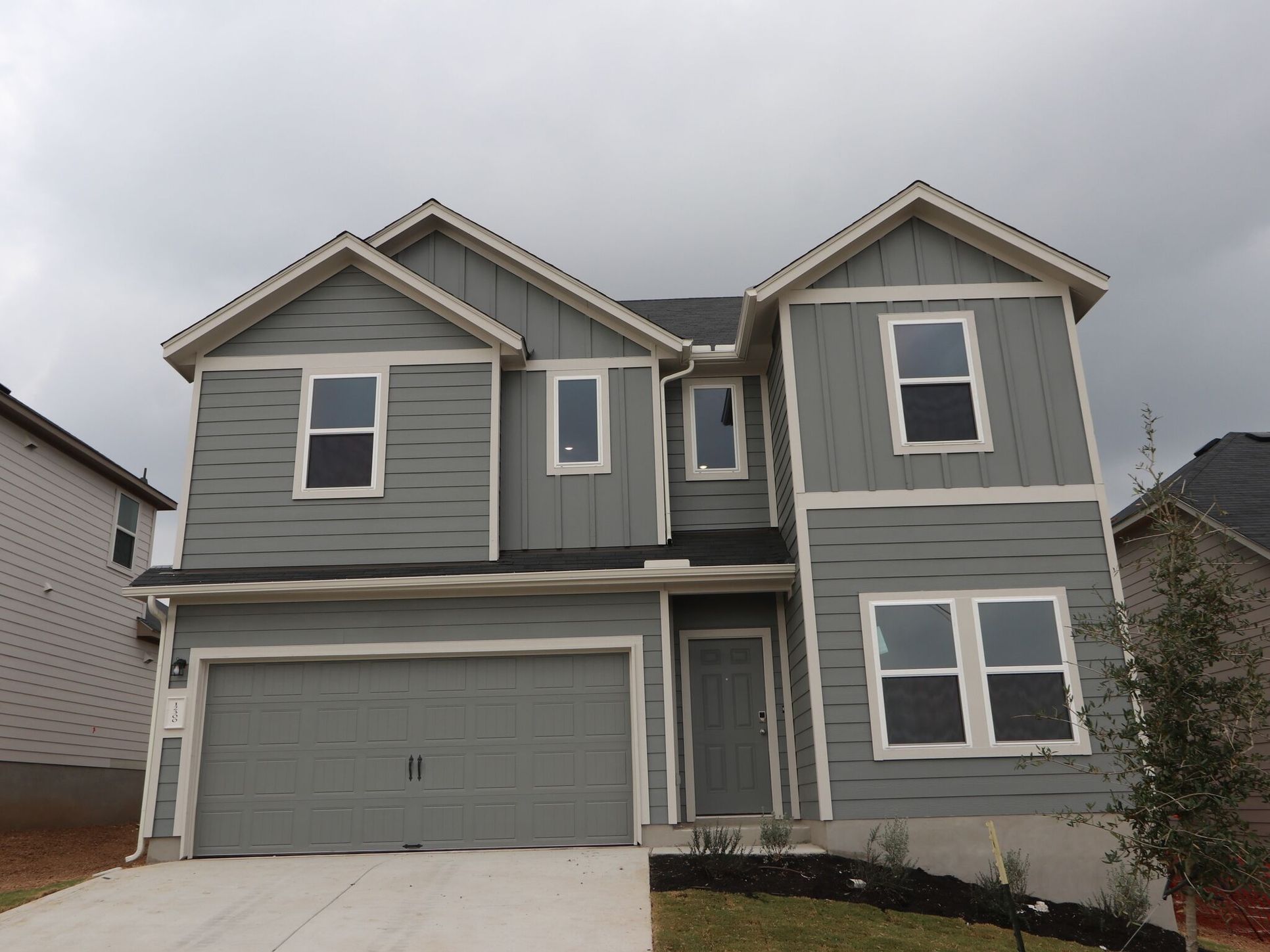 Front Exterior:Front Exterior