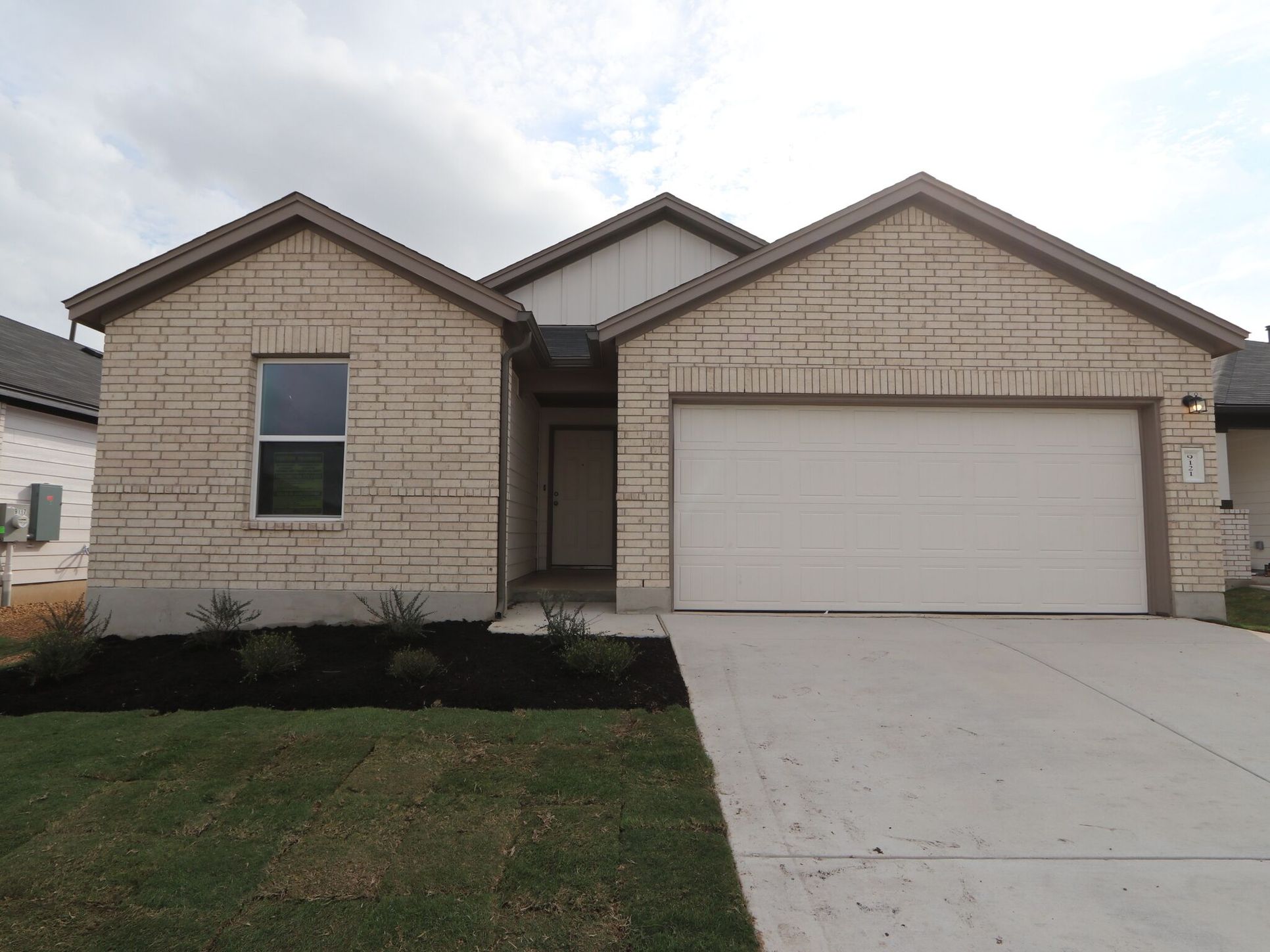 Front Exterior:Front Exterior