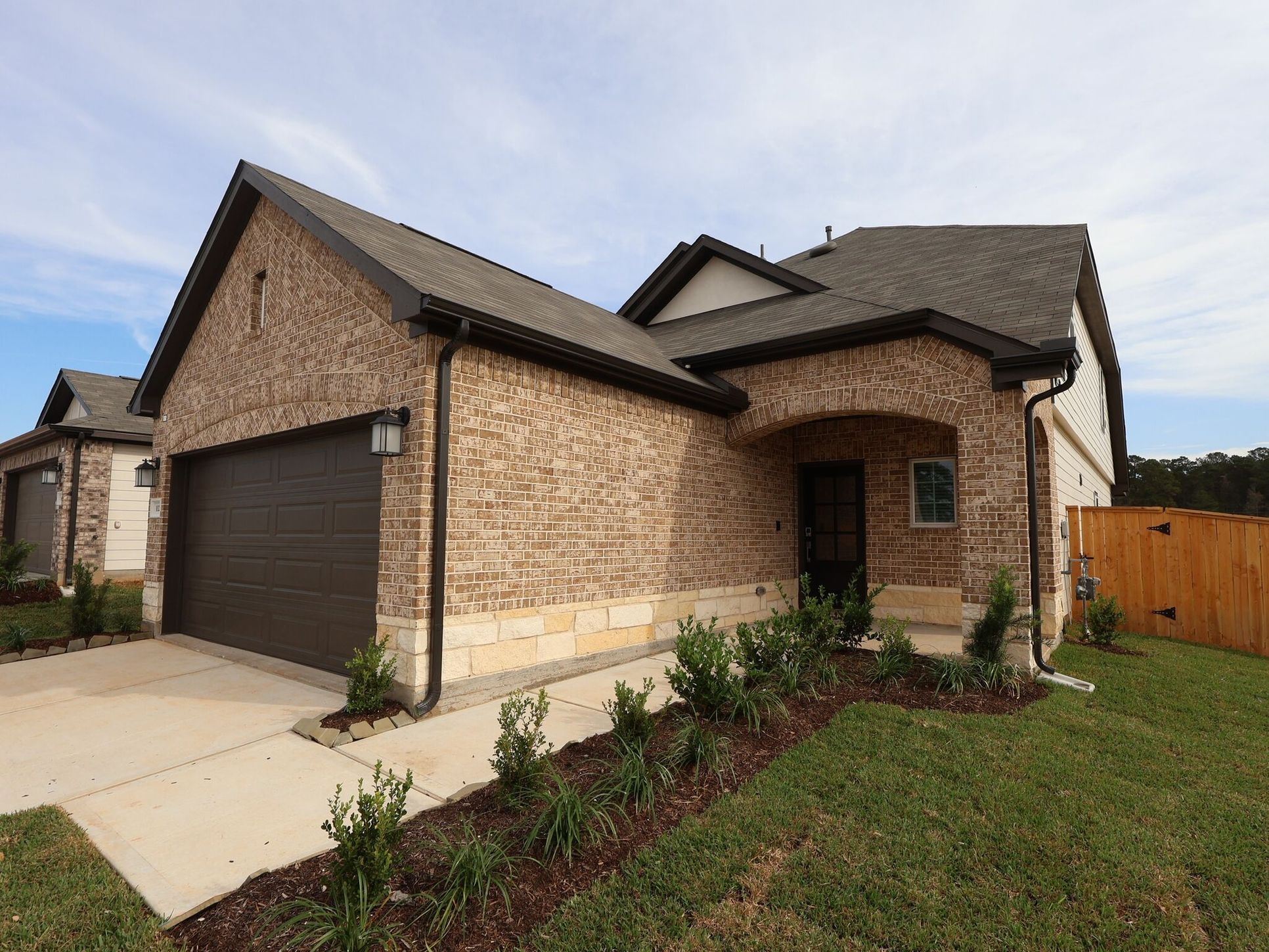 Side Exterior:Side Exterior