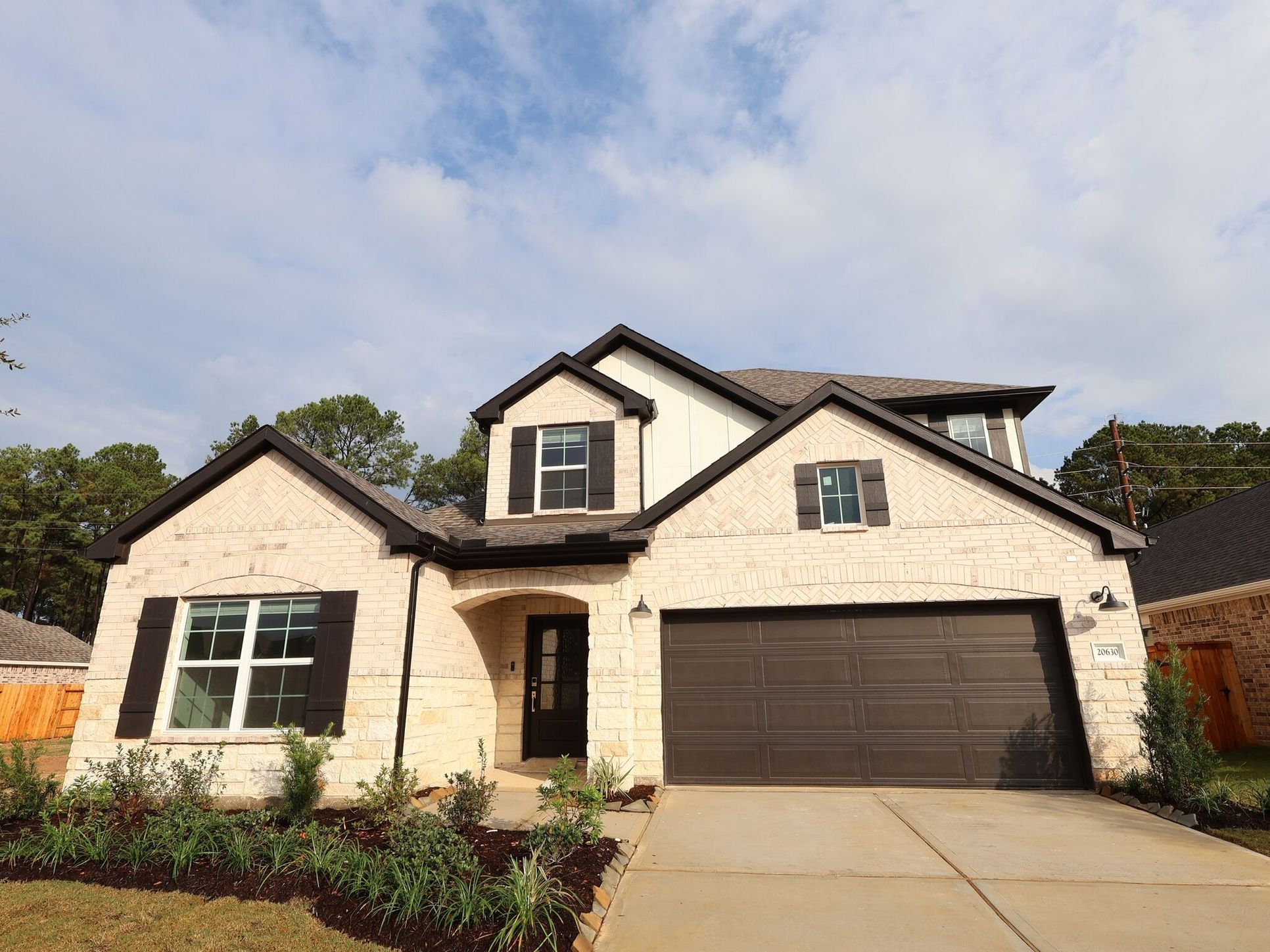 Front Exterior:Front Exterior