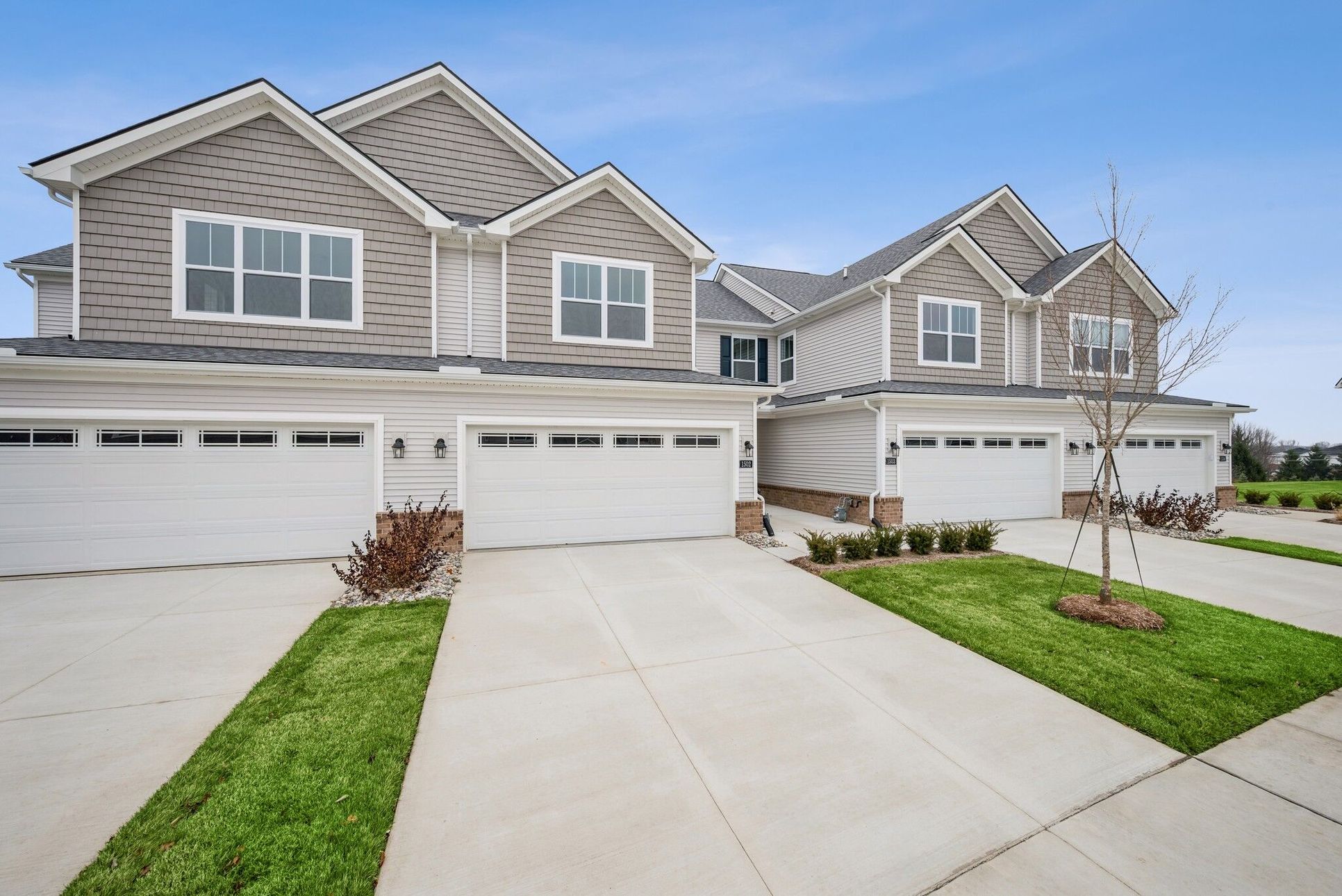 Front Exterior:Front Exterior