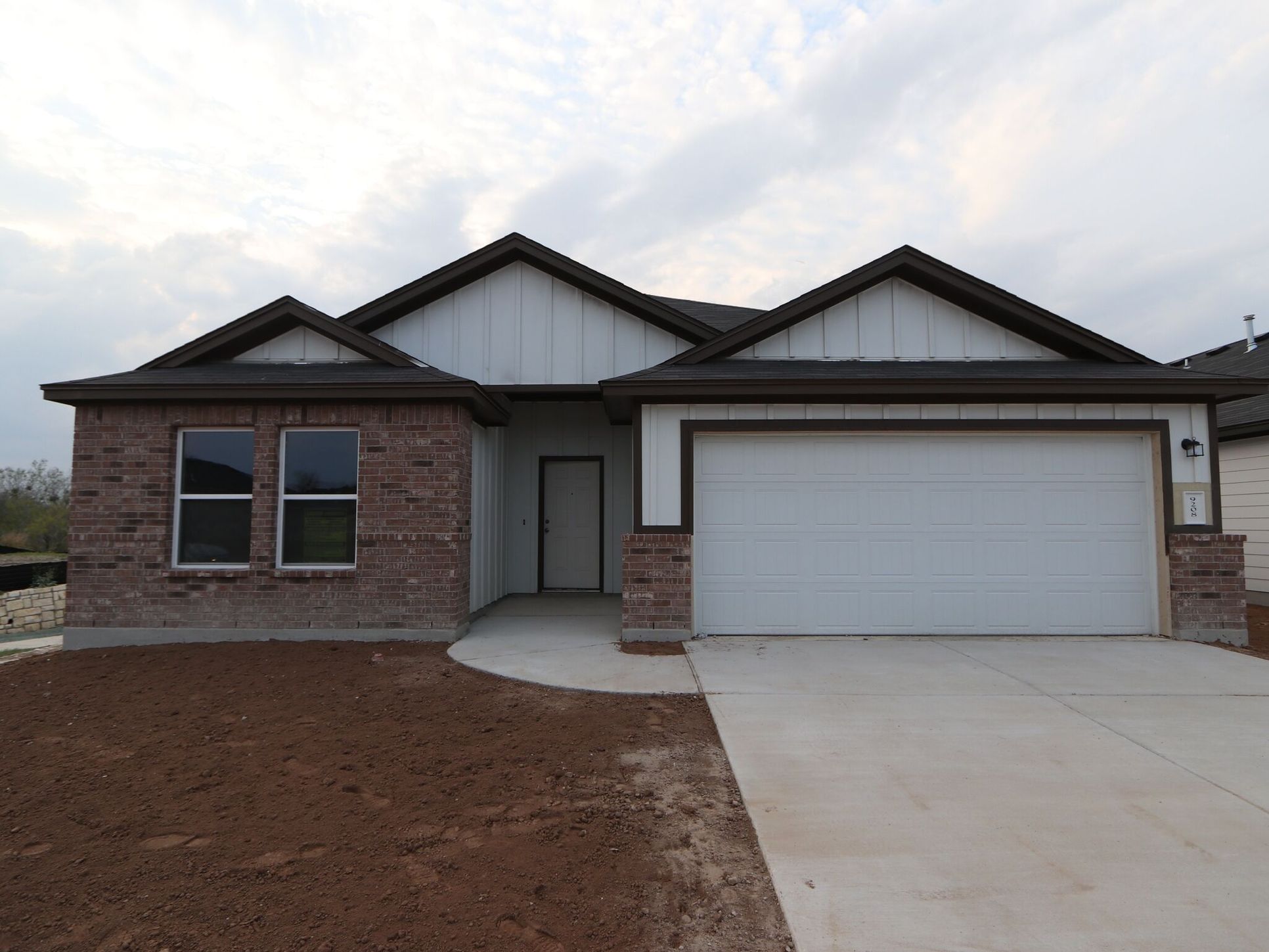 Front Exterior:Front Exterior