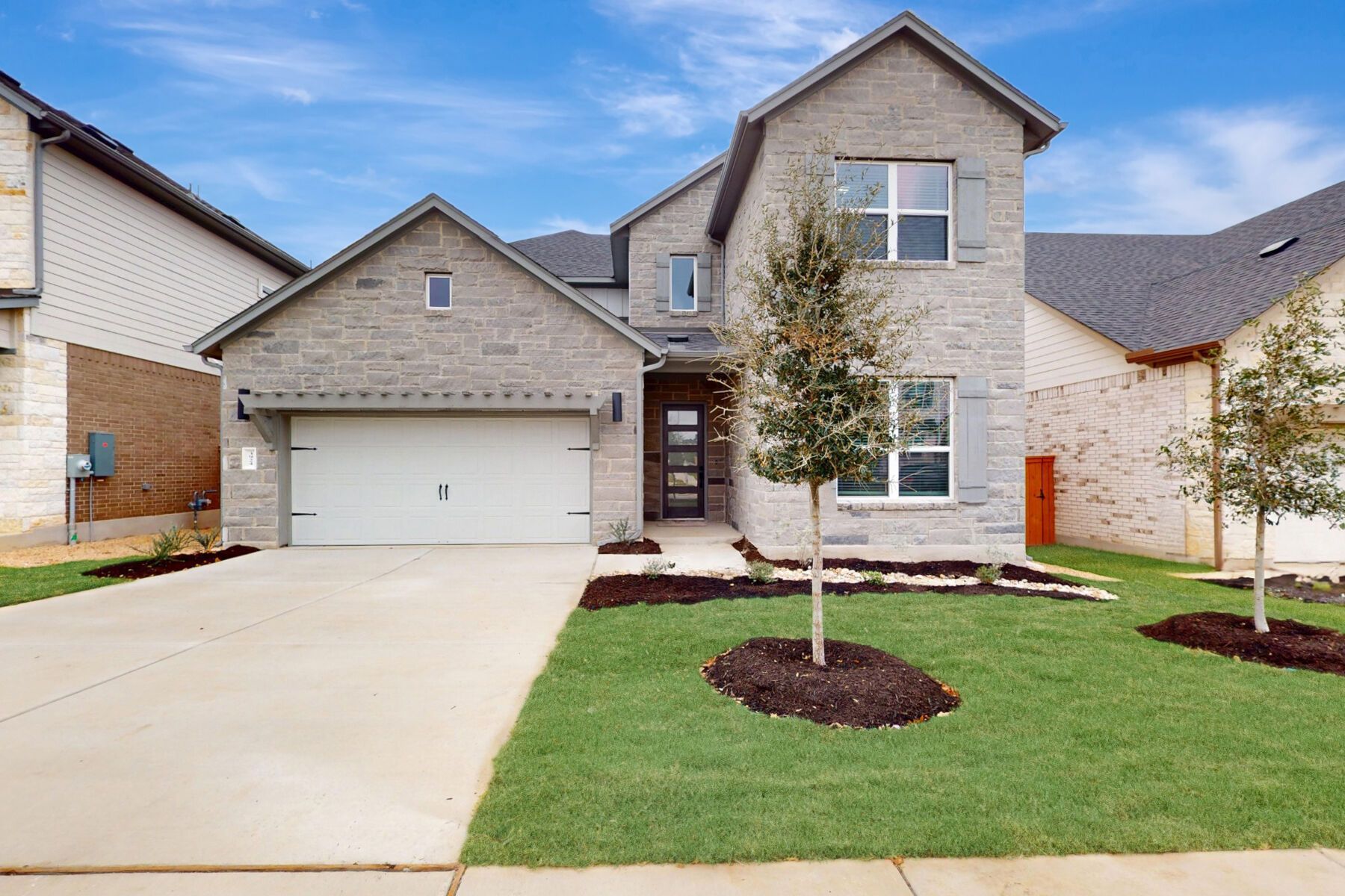 Front Exterior:Front Exterior