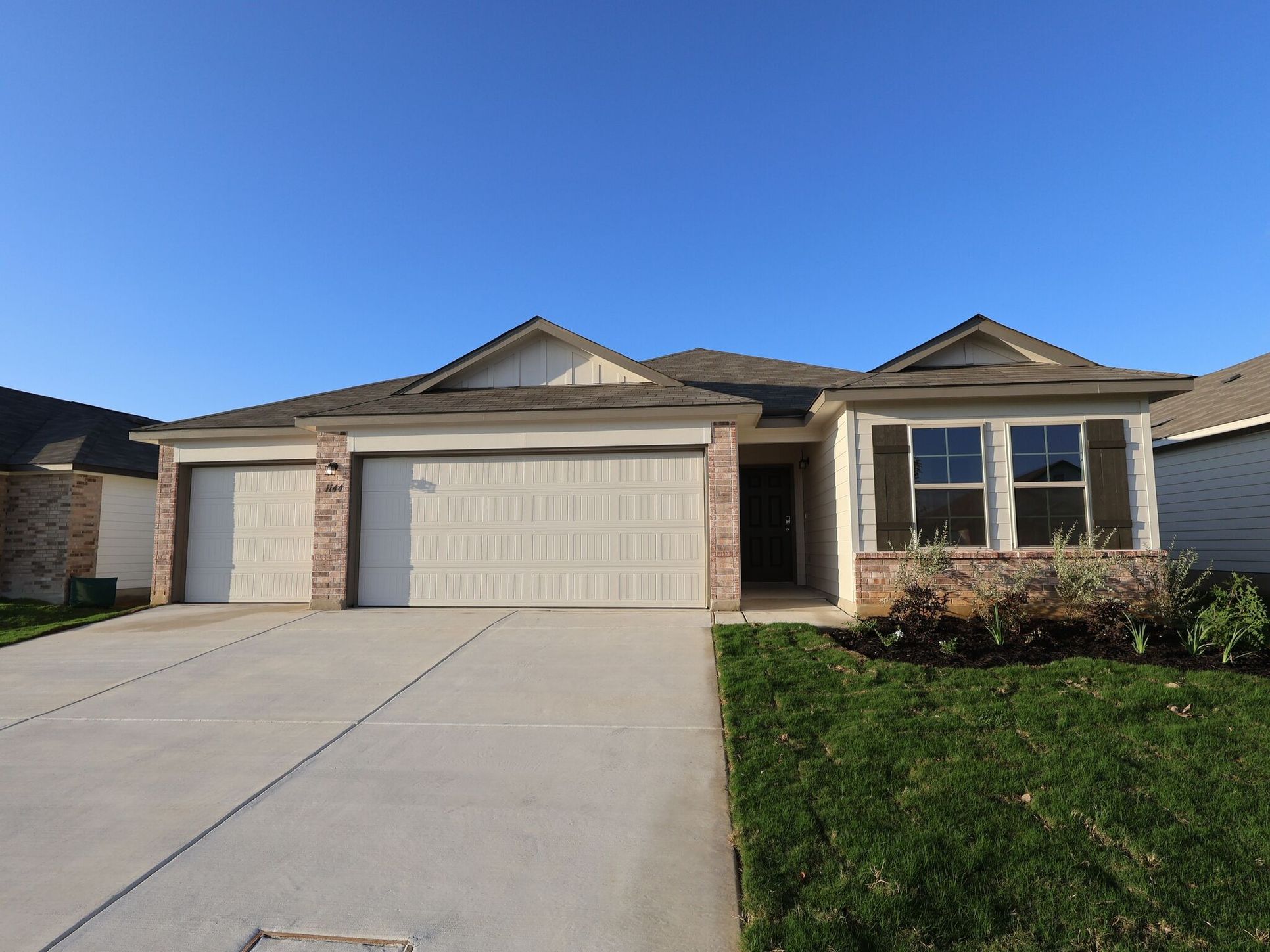 Front Exterior:Front Exterior